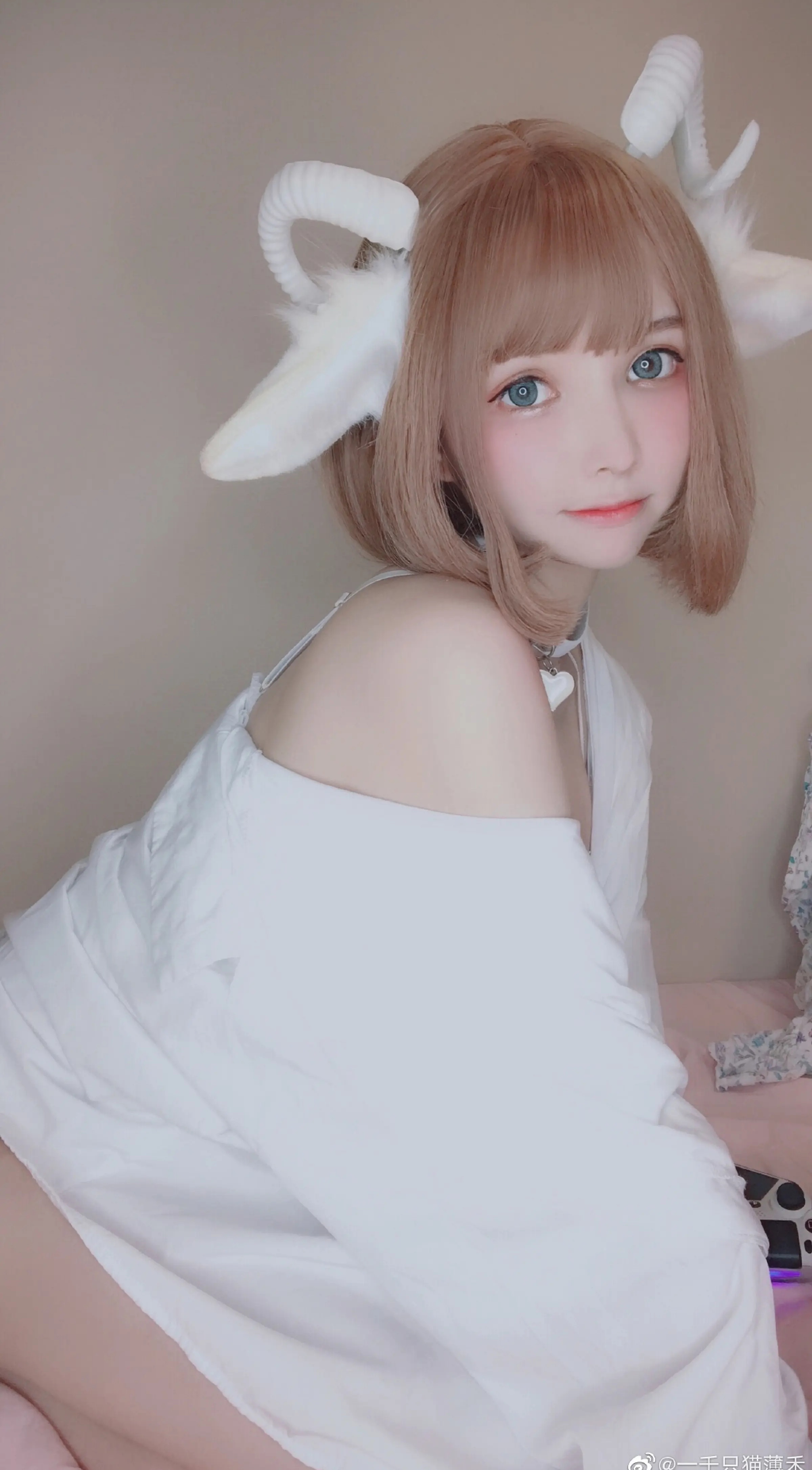 图片[5]Xiuren秀人写真高清美女套图写真下载-看套图Coser美女_一千只猫薄禾_No.005 &ndash; 微博图 多套合集 [217P]Xiuren秀人写真高清美女套图写真下载-看套图Coser网络美女论坛Xiuren秀人写真高清美女套图写真下载-看套图免费套图Xiuren秀人写真高清美女套图写真下载-看套图看套图