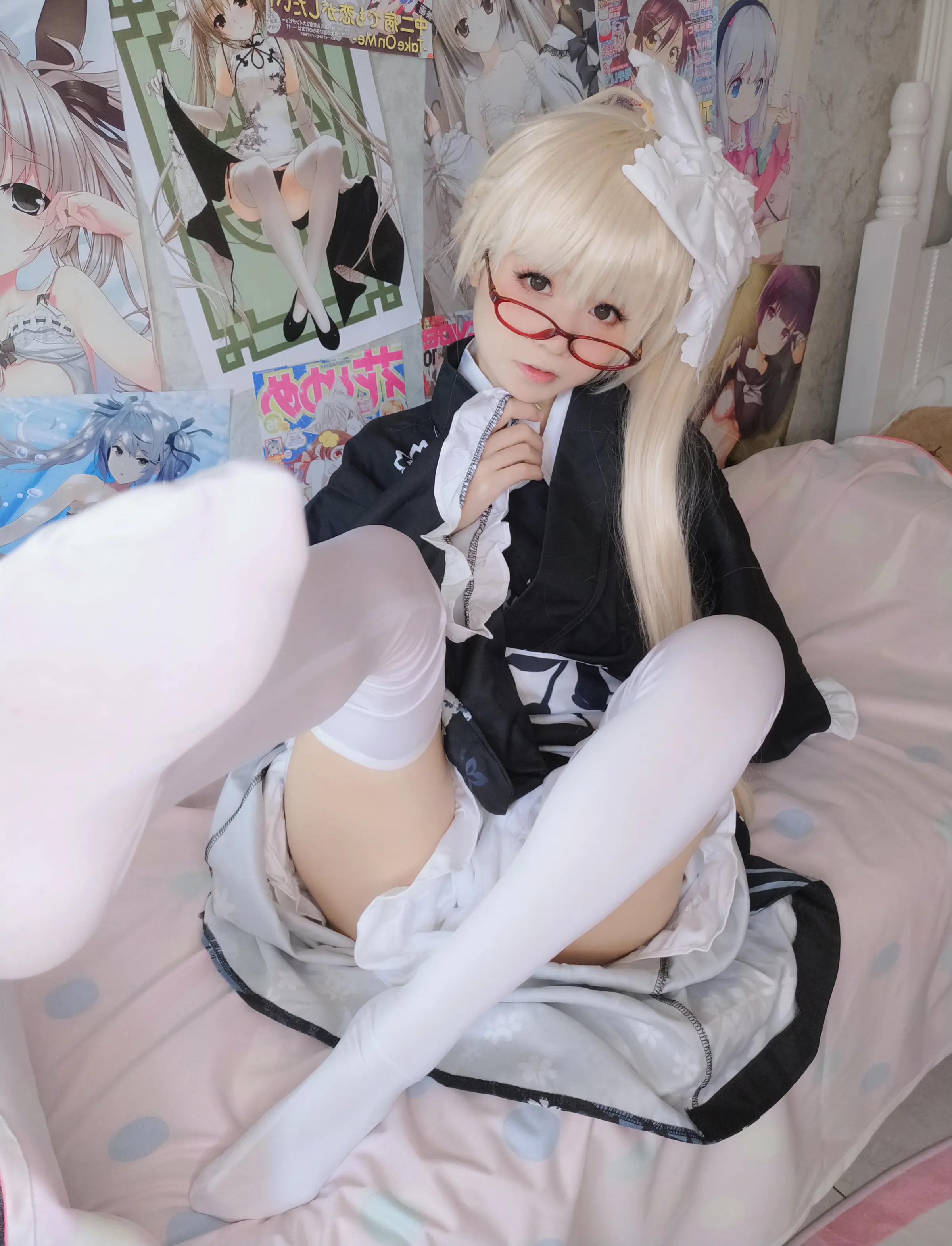 Coser美女_软妹摇摇乐yoyo_No.098 微弱的天空 [89P]-看套图