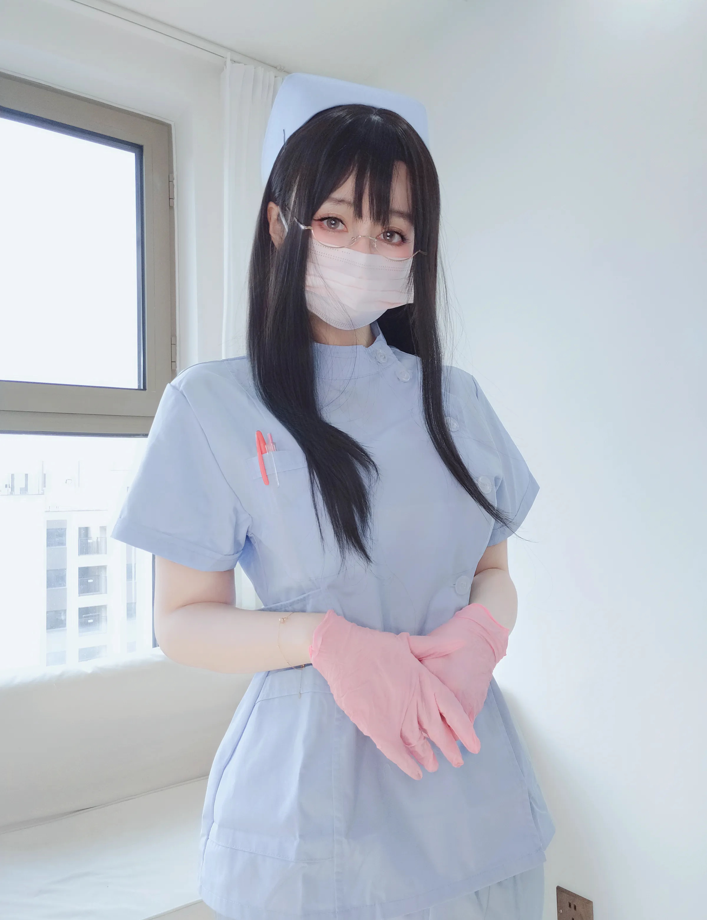 国产Coser美女_白银81_No.208 &ndash; 自摄Vol.95 蓝色护士 [162P]-看套图