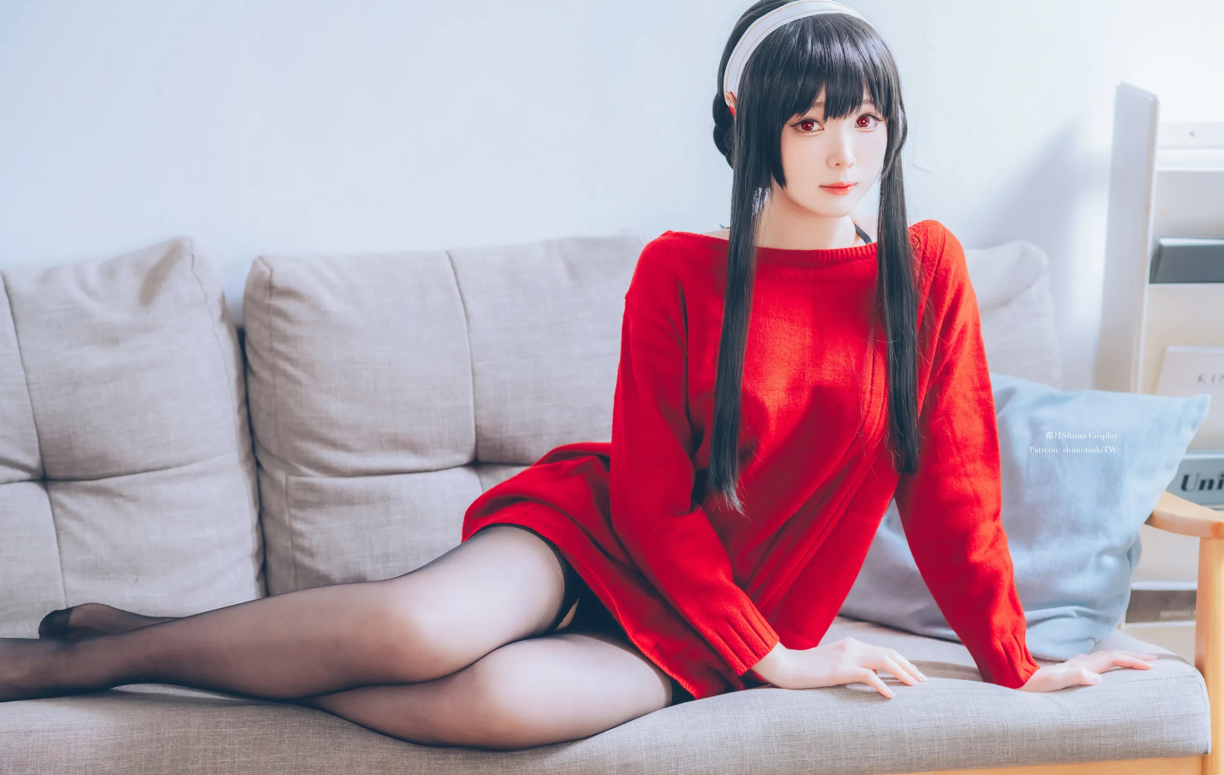 Coser美女_霜月shimo_No.095 &ndash; Yor Forger Red Sweater [15P]Xiuren秀人写真高清美女套图写真下载-看套图看套图