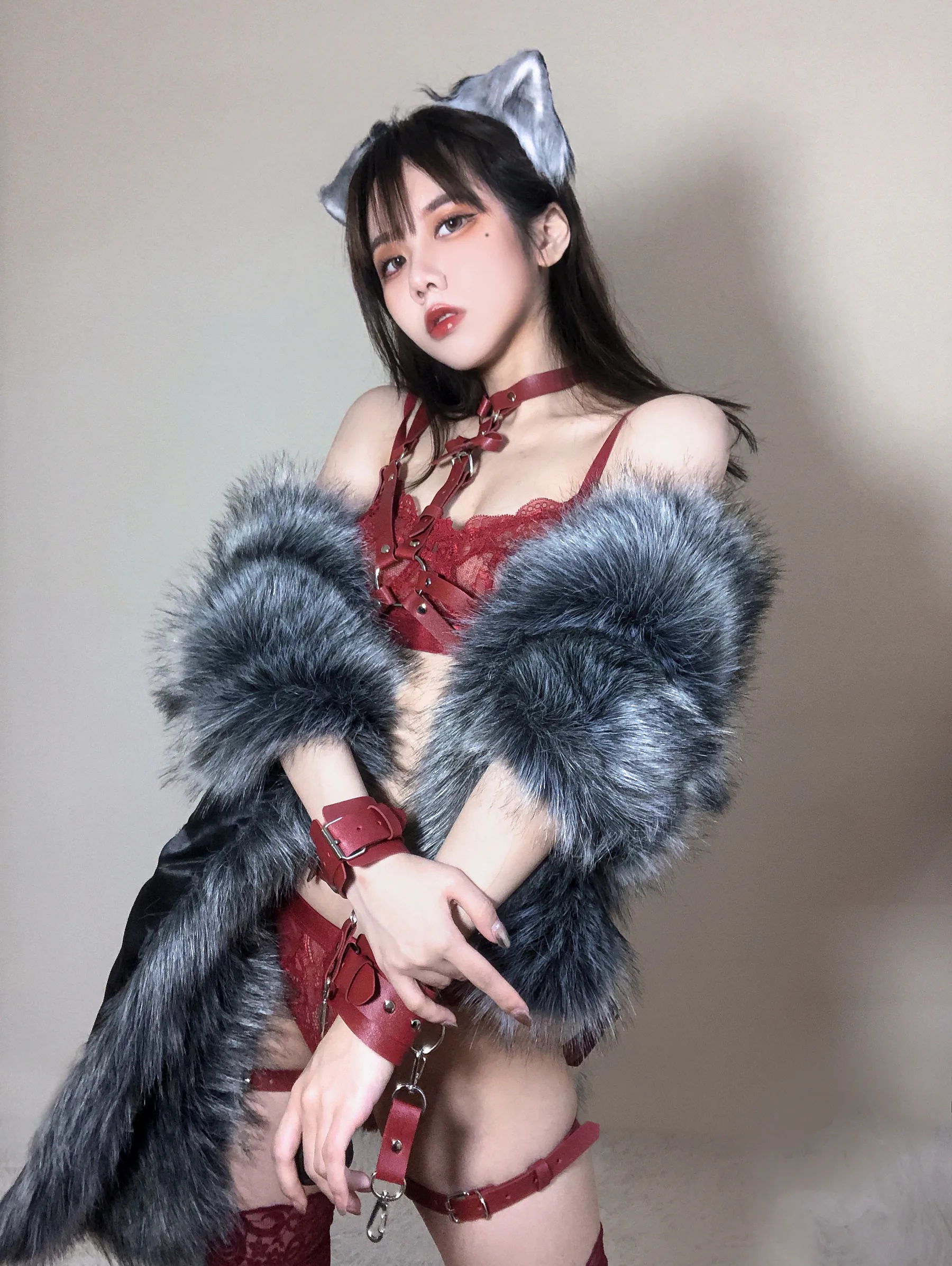 图片[5]-Coser美女_果咩酱w_No.030 &ndash; 红太狼 主题写真 [40P]-Coser网络美女论坛-免费套图-看套图