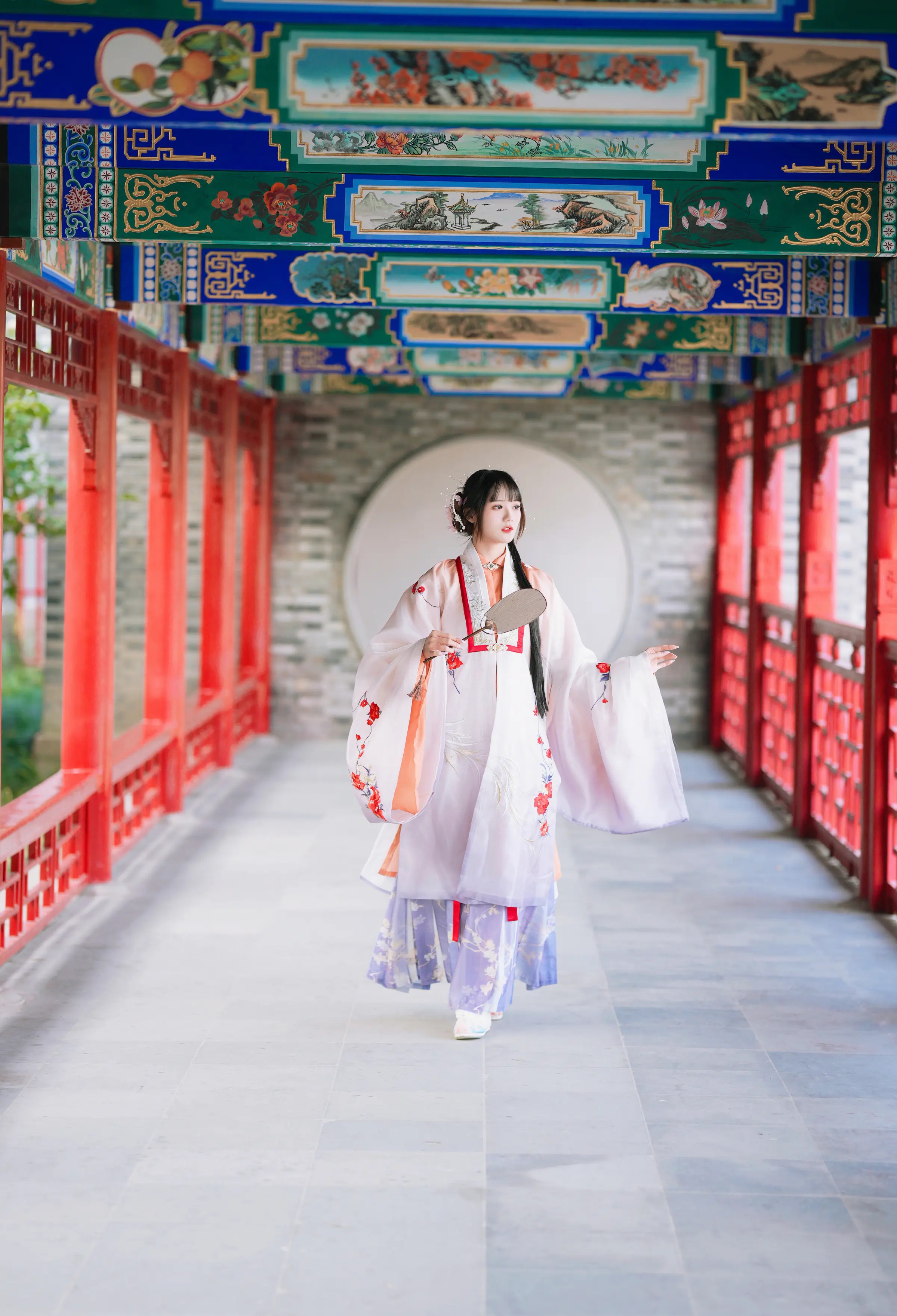 颜值博主_兔子Zzz不吃胡萝卜_No.139 &ndash; 红叶新赋 主题写真 [37P]Xiuren秀人写真高清美女套图写真下载-看套图看套图