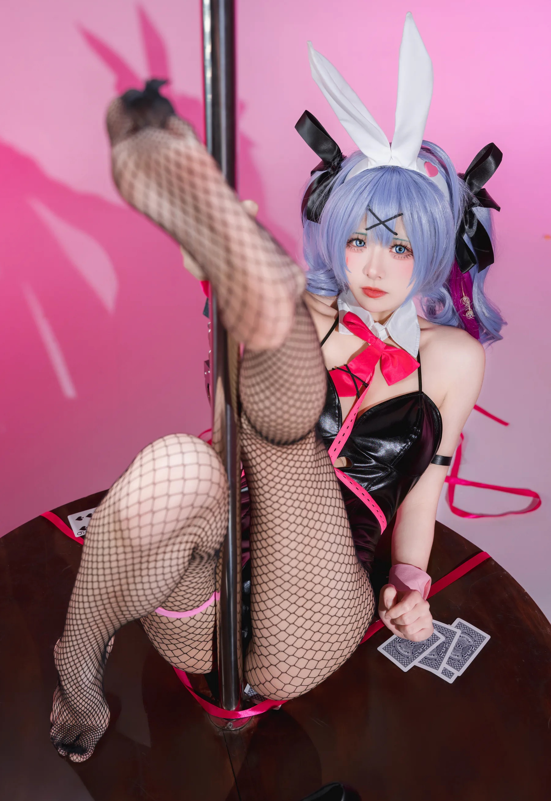 人气Coser美女_九柒喵_No.014 初音未来 兔子洞 [26P]Xiuren秀人写真高清美女套图写真下载-看套图看套图