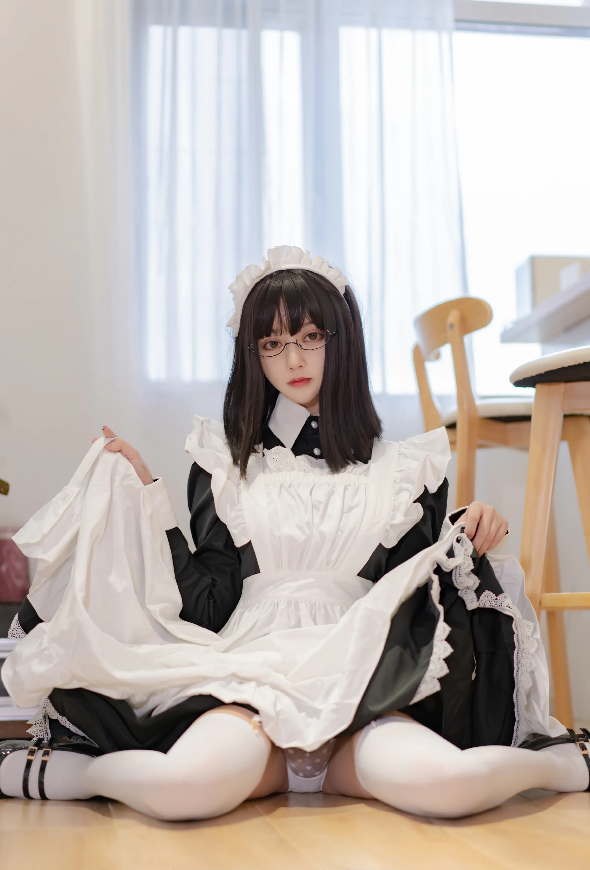 Coser美女_过期米线线喵_No.099 女仆长 主题写真 [28P]-看套图