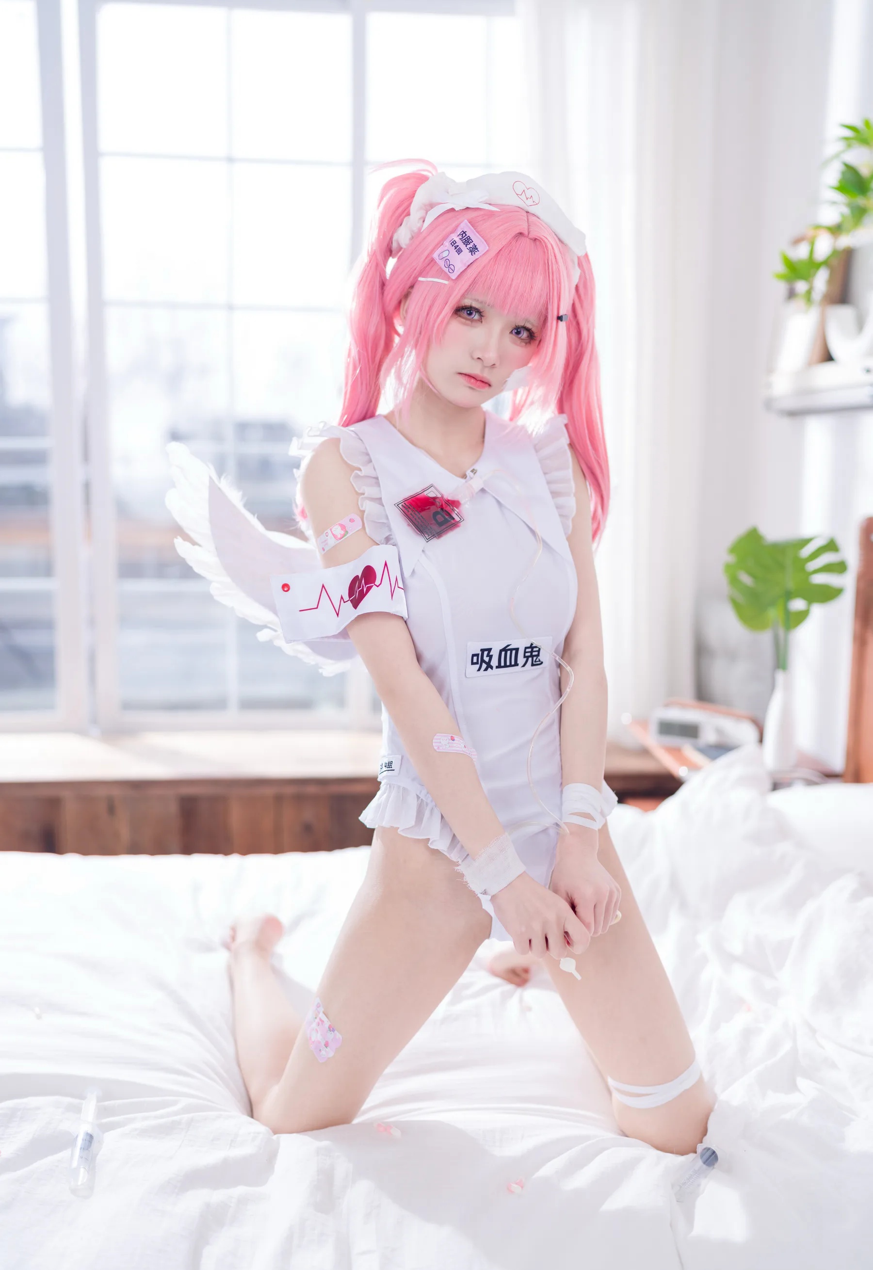 人气Coser美女_九柒喵_No.007 小护士针筒 主题写真 [48P]Xiuren秀人写真高清美女套图写真下载-看套图看套图