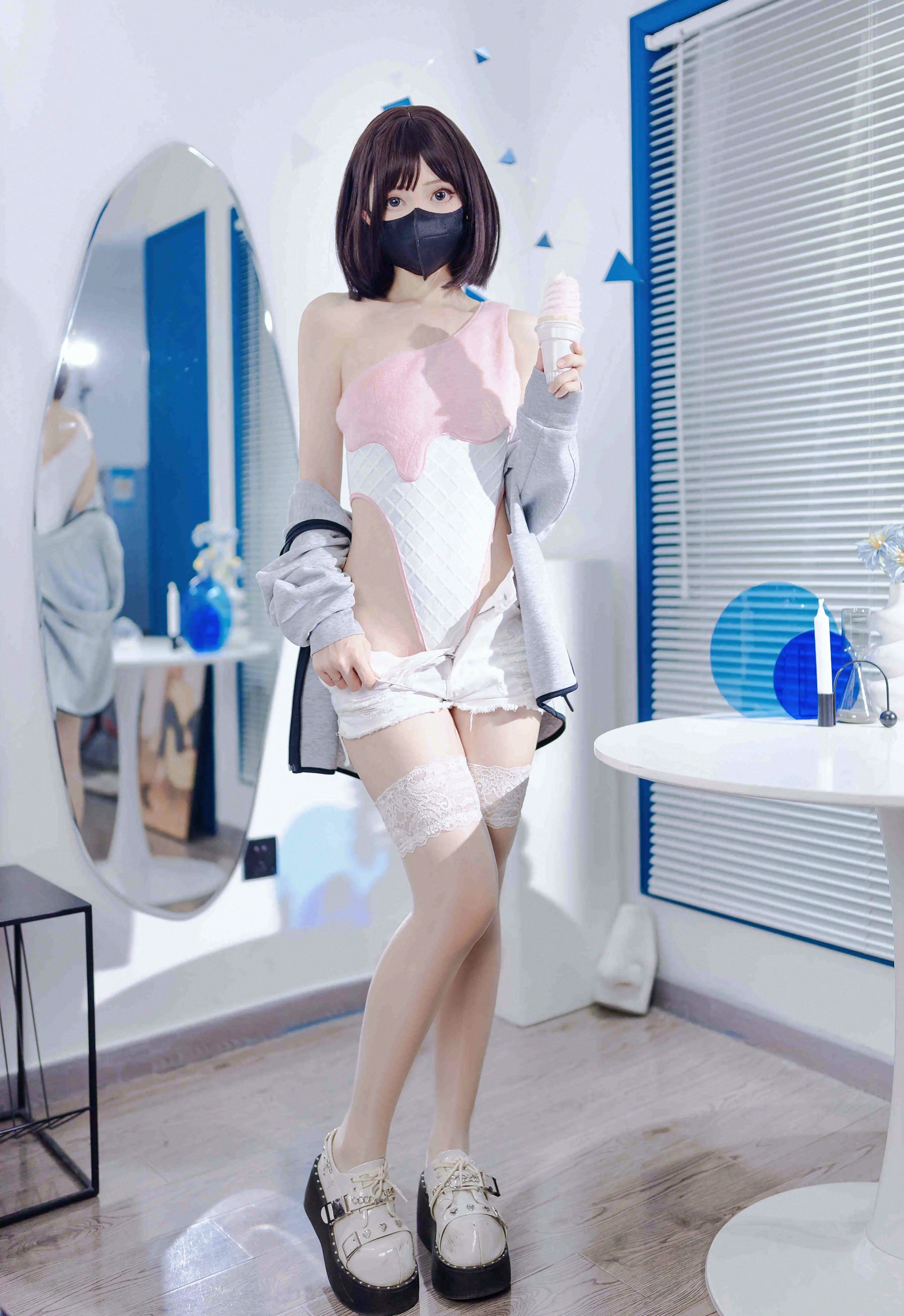 Coser美女_洛桑w伊梓_No.019 &ndash; 甜筒 主题写真 [40P]-看套图