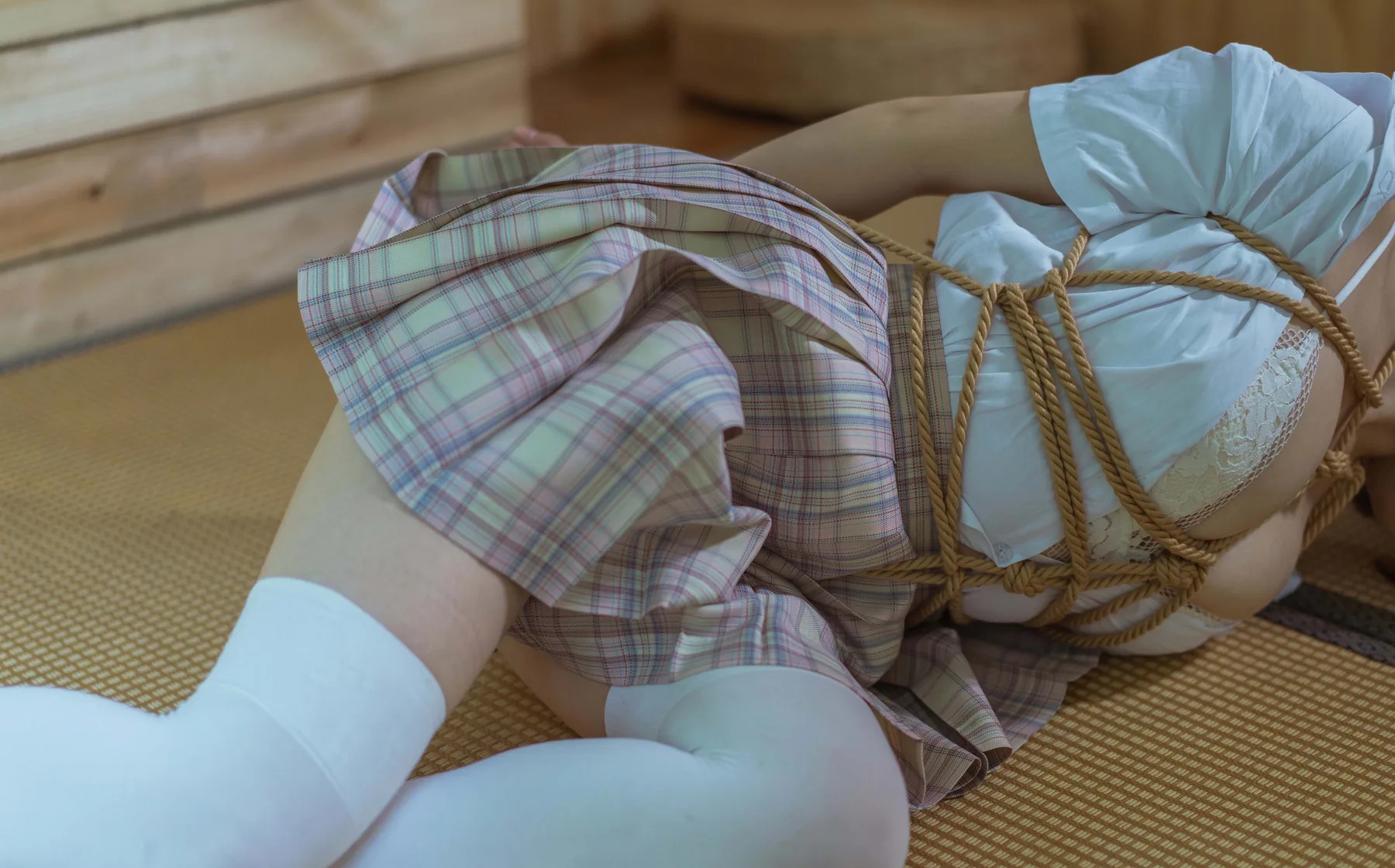 图片[5]Xiuren秀人写真高清美女套图写真下载-看套图Coser美女_七月喵子_No.048 &ndash; 百合JK绳艺 主题写真 [35P]Xiuren秀人写真高清美女套图写真下载-看套图Coser网络美女论坛Xiuren秀人写真高清美女套图写真下载-看套图免费套图Xiuren秀人写真高清美女套图写真下载-看套图看套图