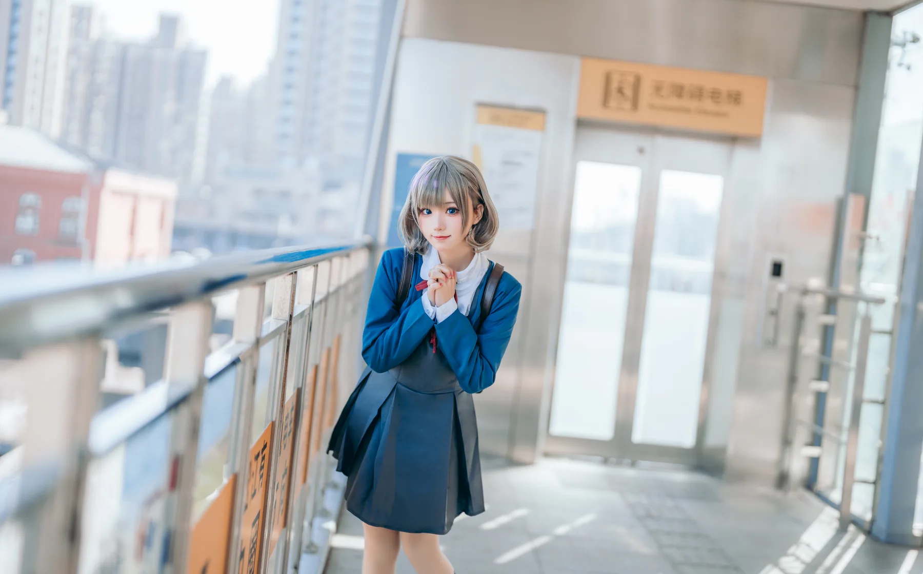 动漫博主_花柒hana_No.019 &ndash; 唐可可校服 主题写真 [15P]Xiuren秀人写真高清美女套图写真下载-看套图看套图