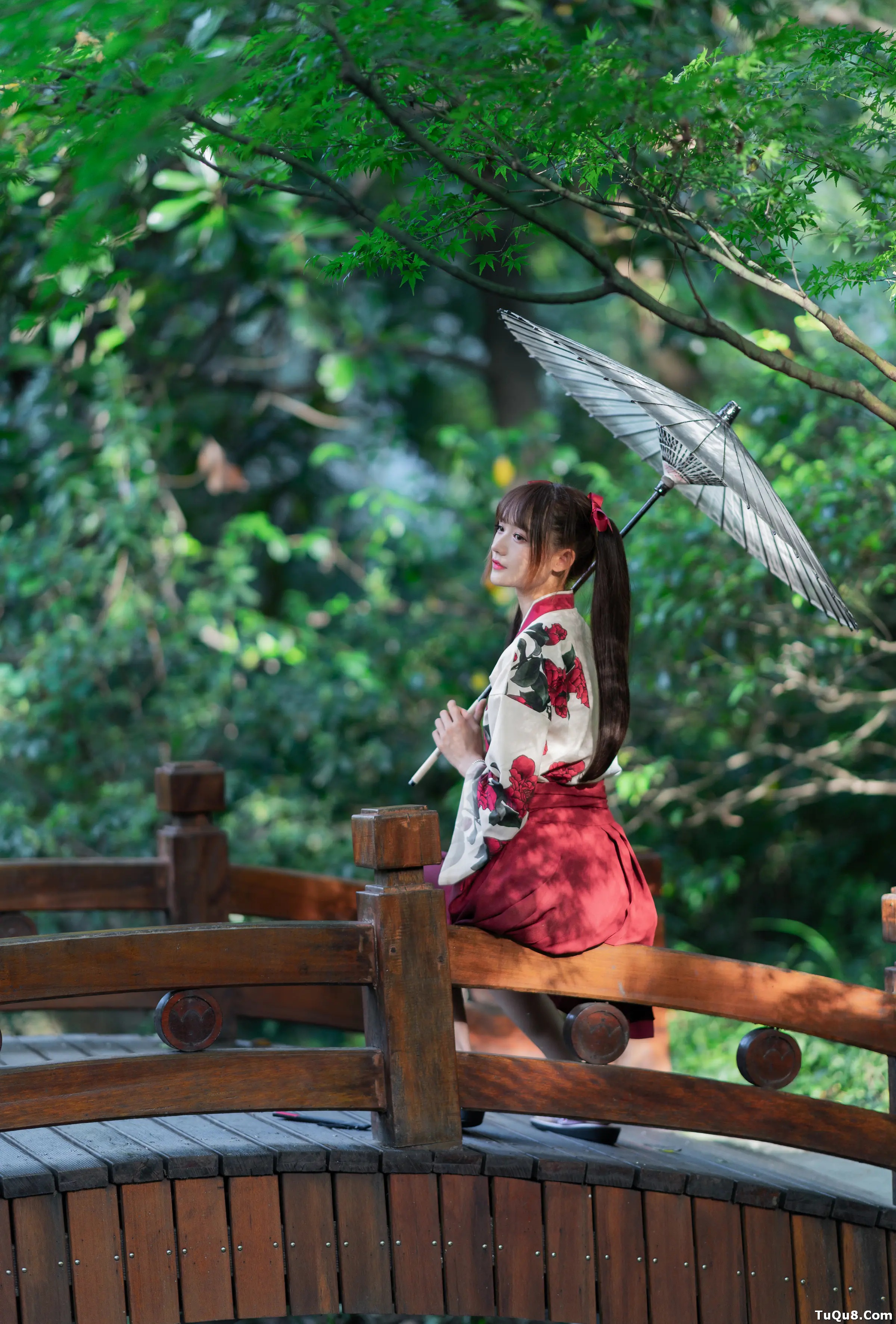 颜值博主_兔子Zzz不吃胡萝卜_No.047 &ndash; 纳凉 主题写真 [35P]Xiuren秀人写真高清美女套图写真下载-看套图看套图