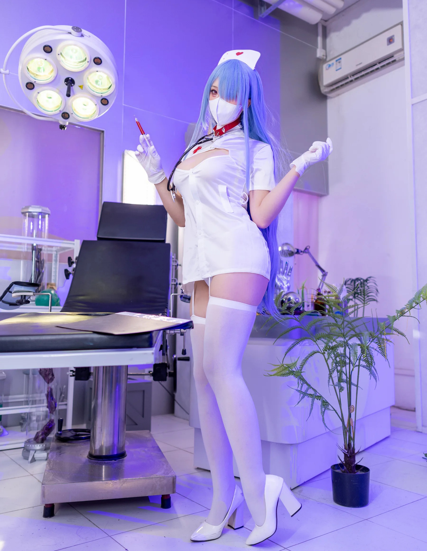 Coser美女_小和甜酒_No.022 &ndash; 伏罗希洛夫护士 [25P]-看套图