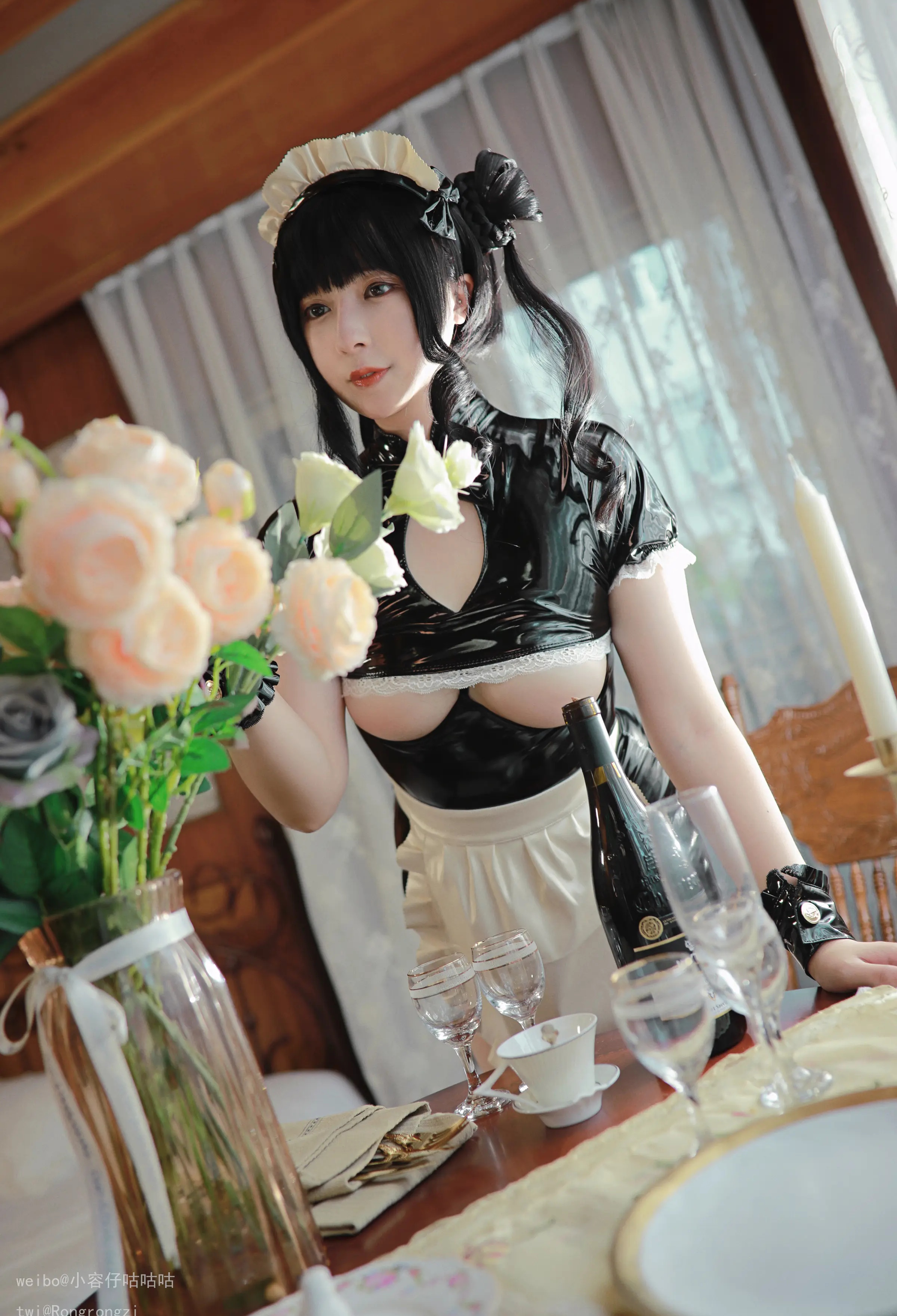 Coser美女_小容仔咕咕咕w_No.014 &ndash; 南半球女仆 主题写真 [38P]Xiuren秀人写真高清美女套图写真下载-看套图看套图