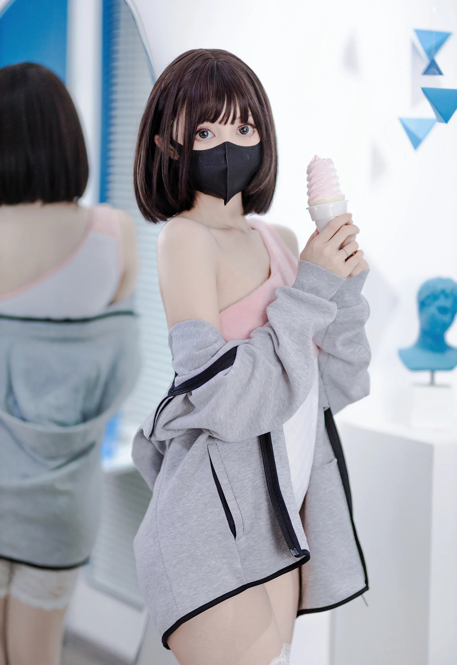 Coser美女_洛桑w伊梓_No.019 &ndash; 甜筒 主题写真 [40P]-看套图