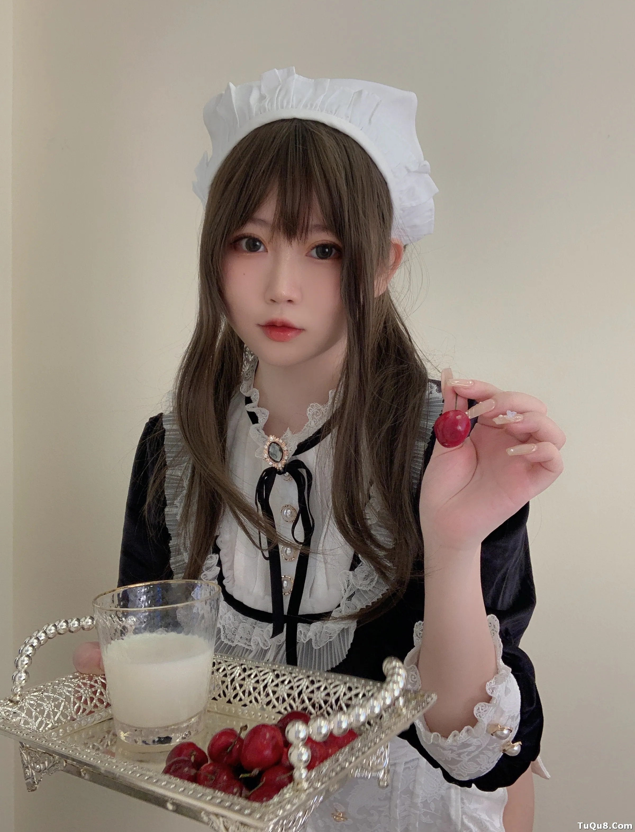 Coser美女_是依酱吖_No.049 女仆馆长 主题写真 [50P]Xiuren秀人写真高清美女套图写真下载-看套图看套图