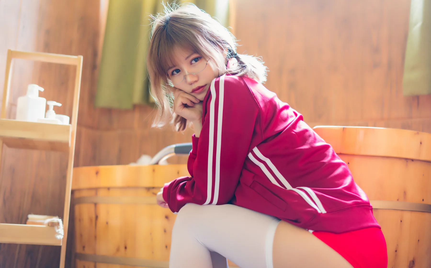 二次元博主_小仓千代w_No.004 红色体操服 主题写真 [48P]Xiuren秀人写真高清美女套图写真下载-看套图看套图