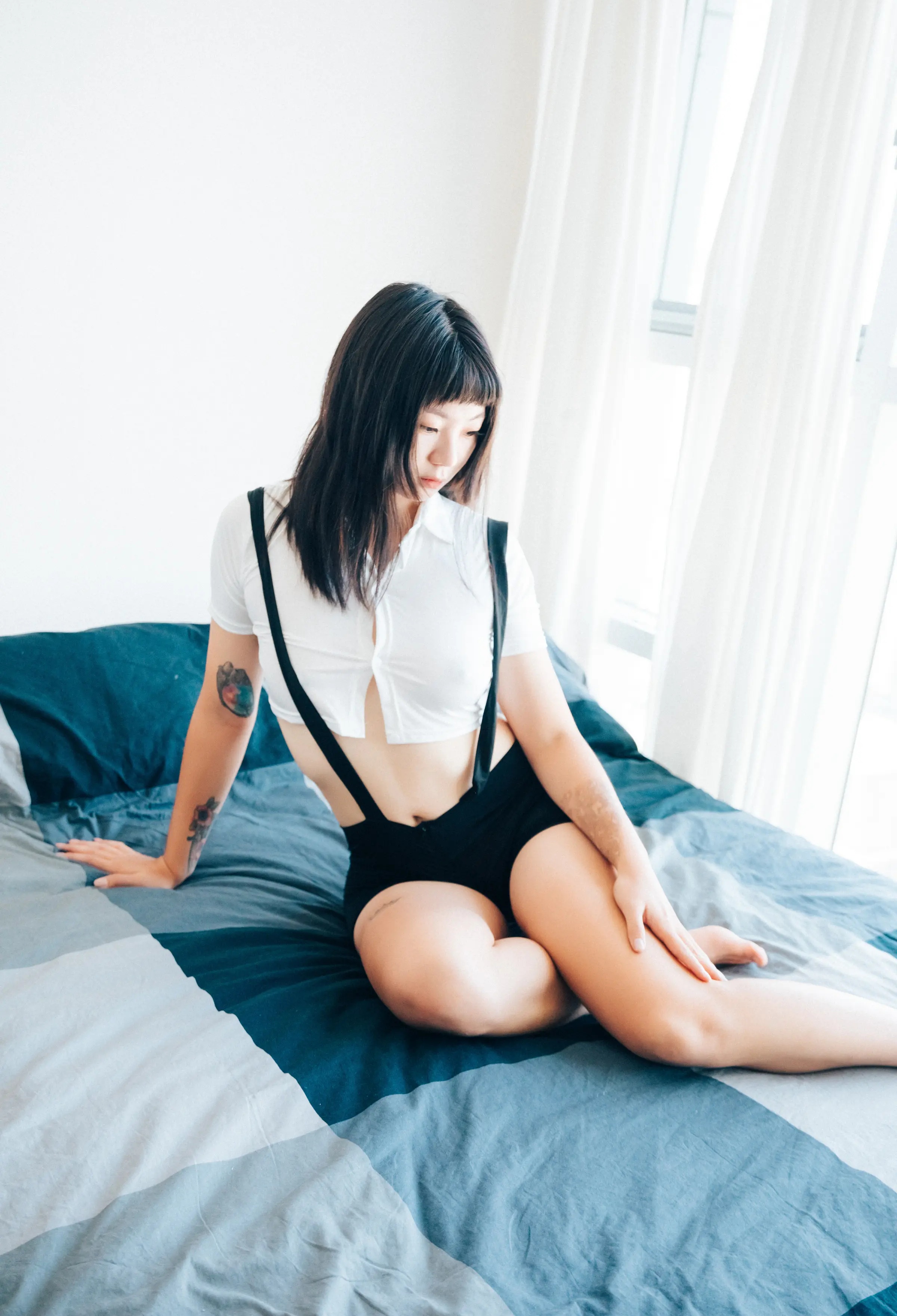 韩国写真机构_Loozy_No.045 &ndash; Kissme Short time + Video [26P]Xiuren秀人写真高清美女套图写真下载-看套图看套图