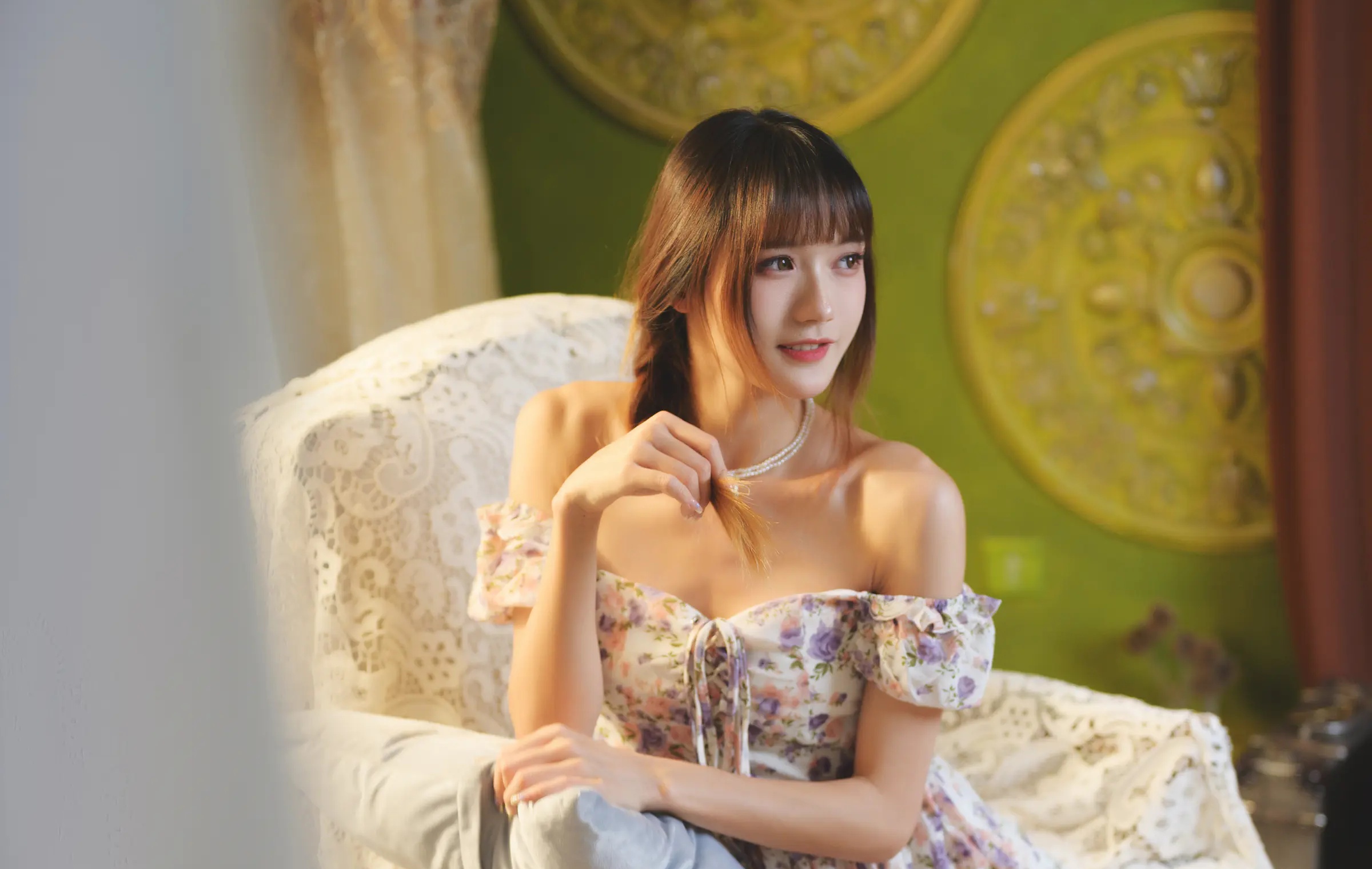 颜值博主_兔子Zzz不吃胡萝卜_No.070 &ndash; 紫丁香 主题写真 [40P]Xiuren秀人写真高清美女套图写真下载-看套图看套图