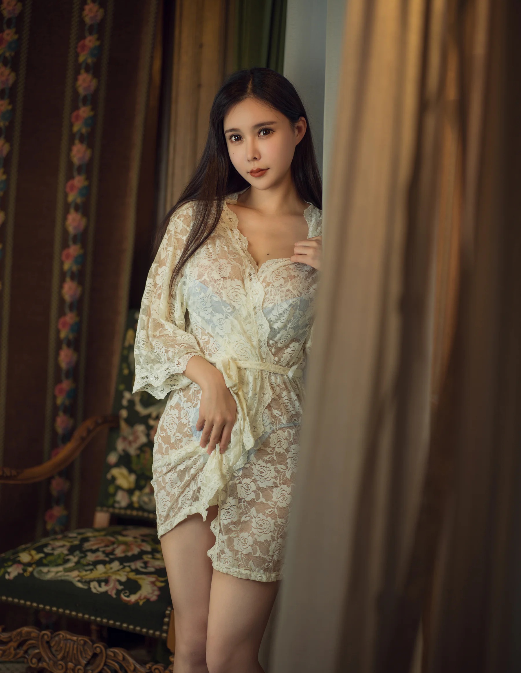 动漫博主_亚马逊鲶鱼_No.007 &ndash; 独居太太 主题写真 [95P]-看套图