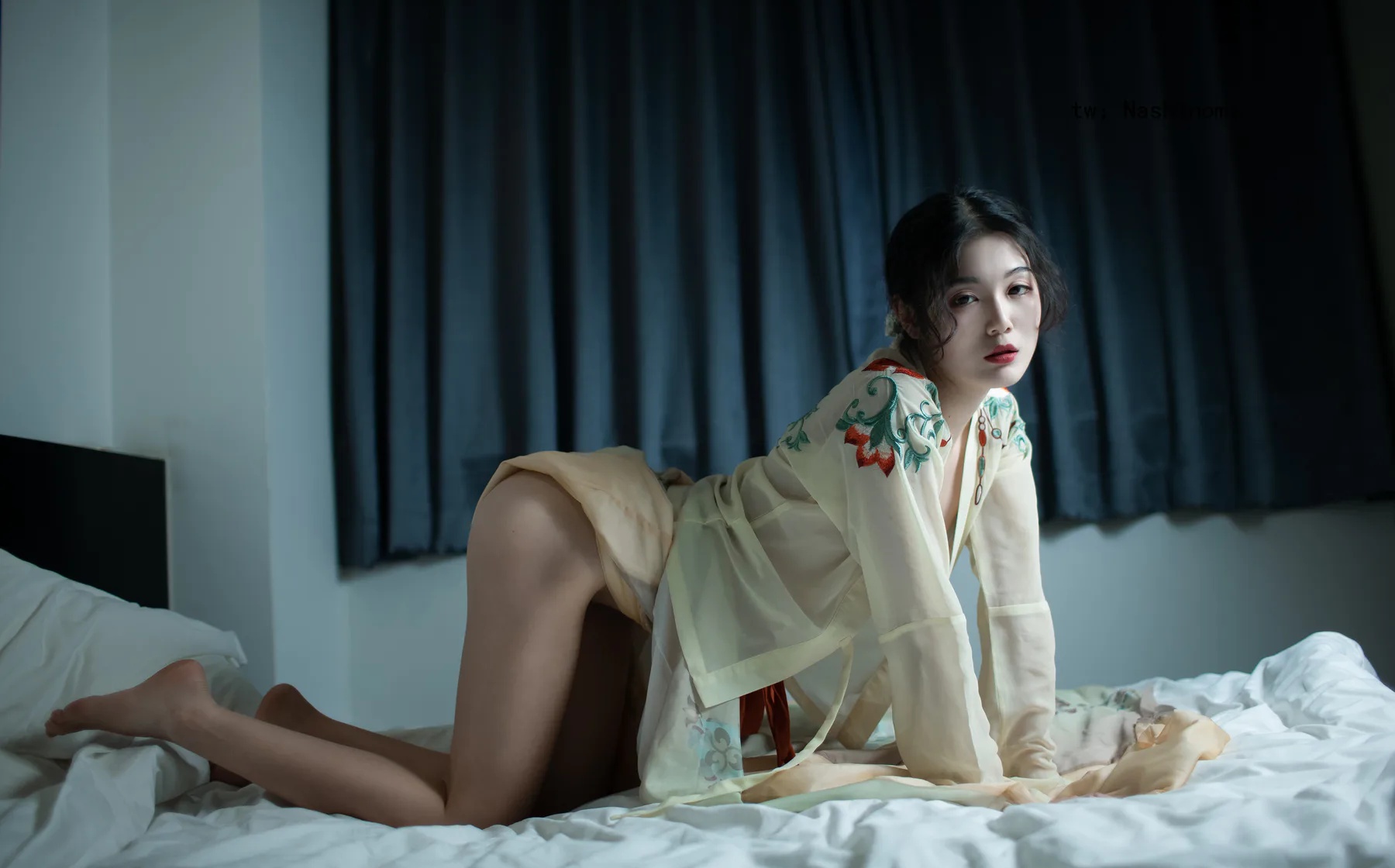 二次元博主_一米八的大梨子_No.020 汉服 主题写真 [13P]Xiuren秀人写真高清美女套图写真下载-看套图看套图