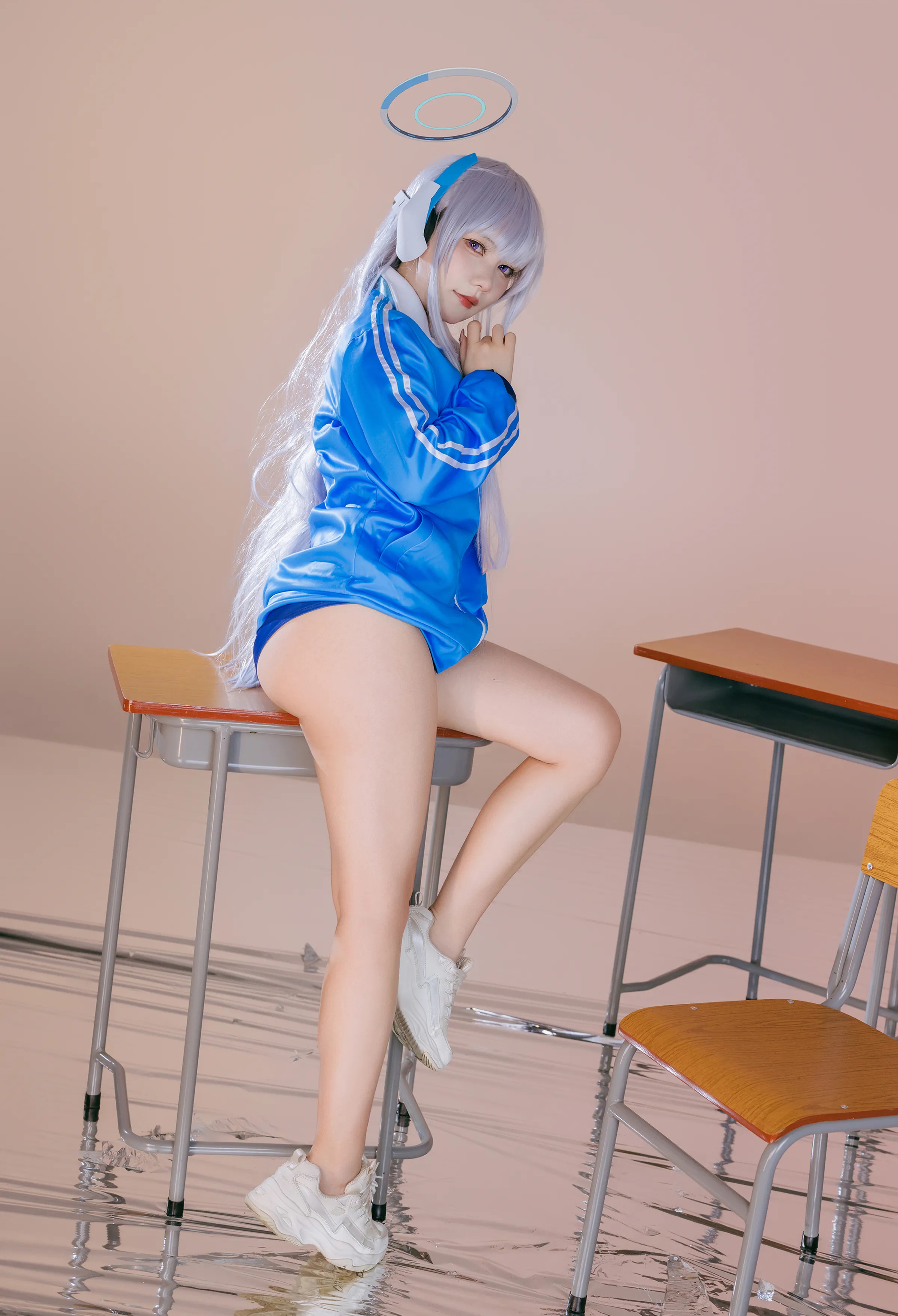 国产Coser美女_是一只熊仔吗_No.036 &ndash; 潮乃亚 蔚蓝档案 2 [50P]-看套图