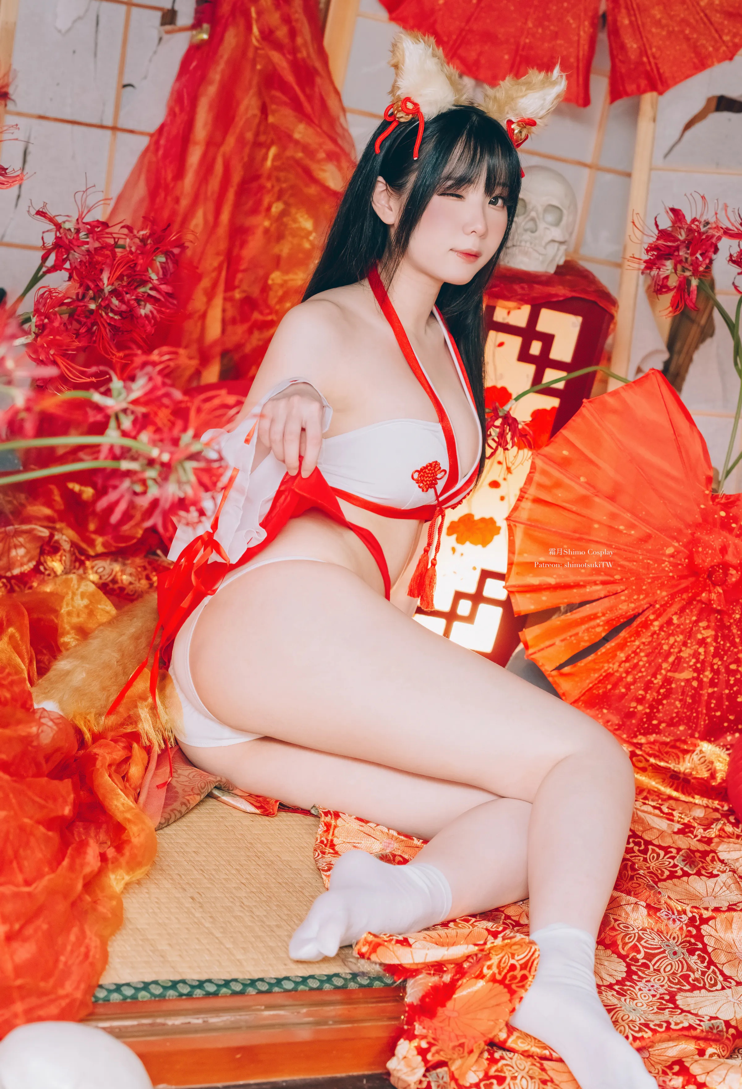 Coser美女_霜月shimo_No.092 &ndash; Fox Miko 主题写真 [14P]Xiuren秀人写真高清美女套图写真下载-看套图看套图