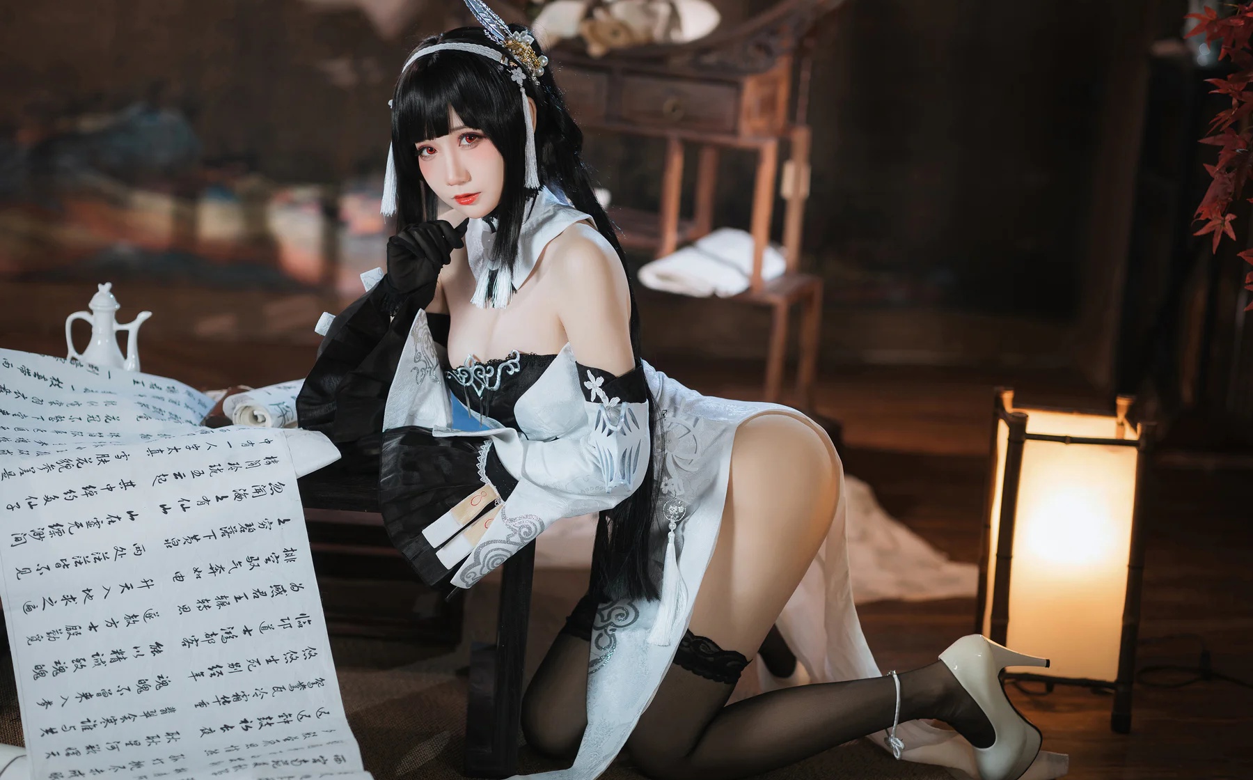 Coser美女_焖焖碳_No.028 &ndash; 碧蓝航线 鎮海 白黑礼服 主题写真 [23P]-看套图