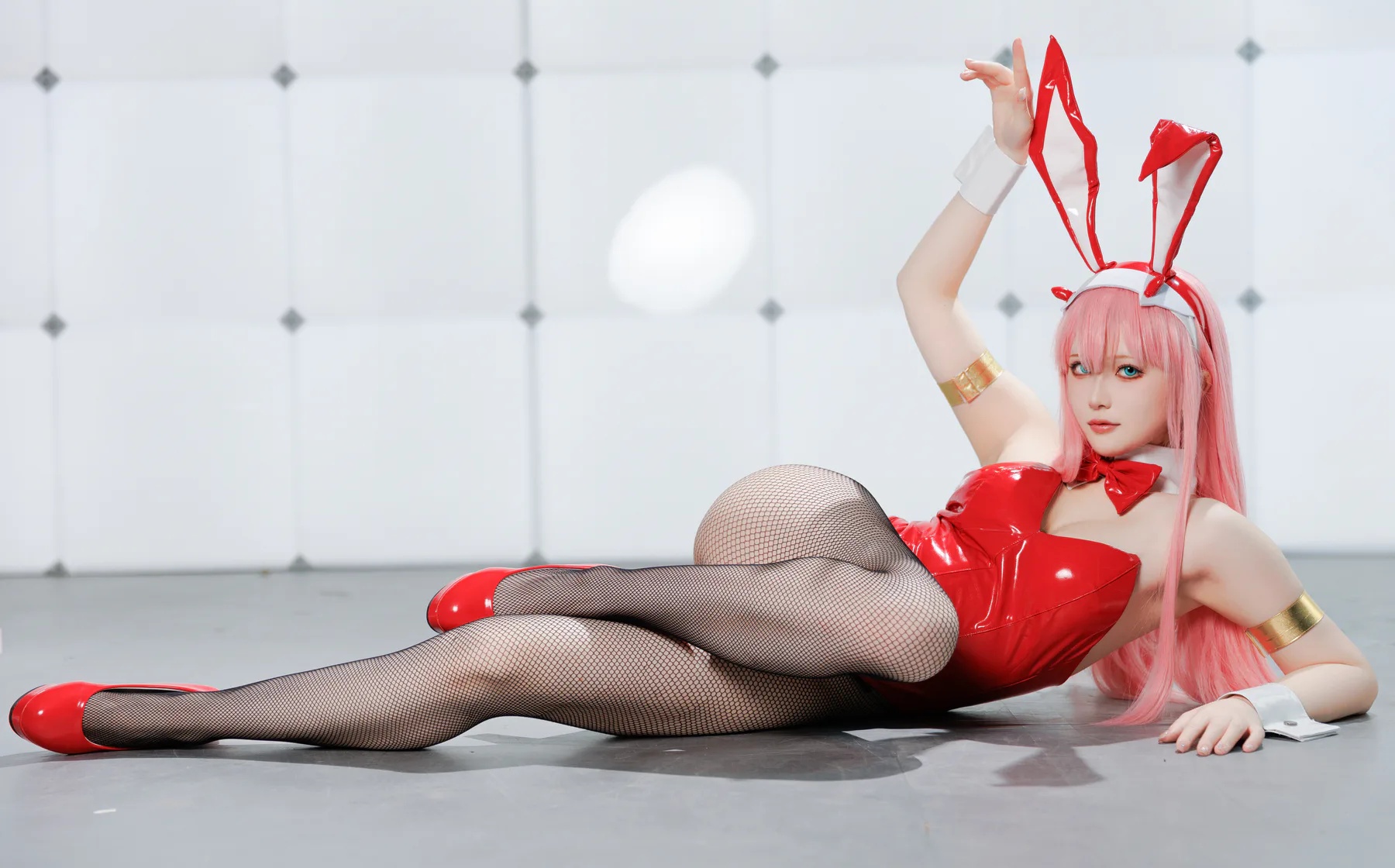 动漫博主_屿鱼Yukako_No.001 &ndash; Zero Two 主题写真 [39P]Xiuren秀人写真高清美女套图写真下载-看套图看套图