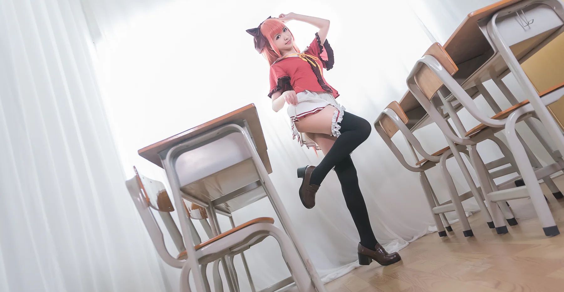 动漫博主_鳗鱼霏儿_No.008 红发魔女 主题写真 [20P]Xiuren秀人写真高清美女套图写真下载-看套图看套图