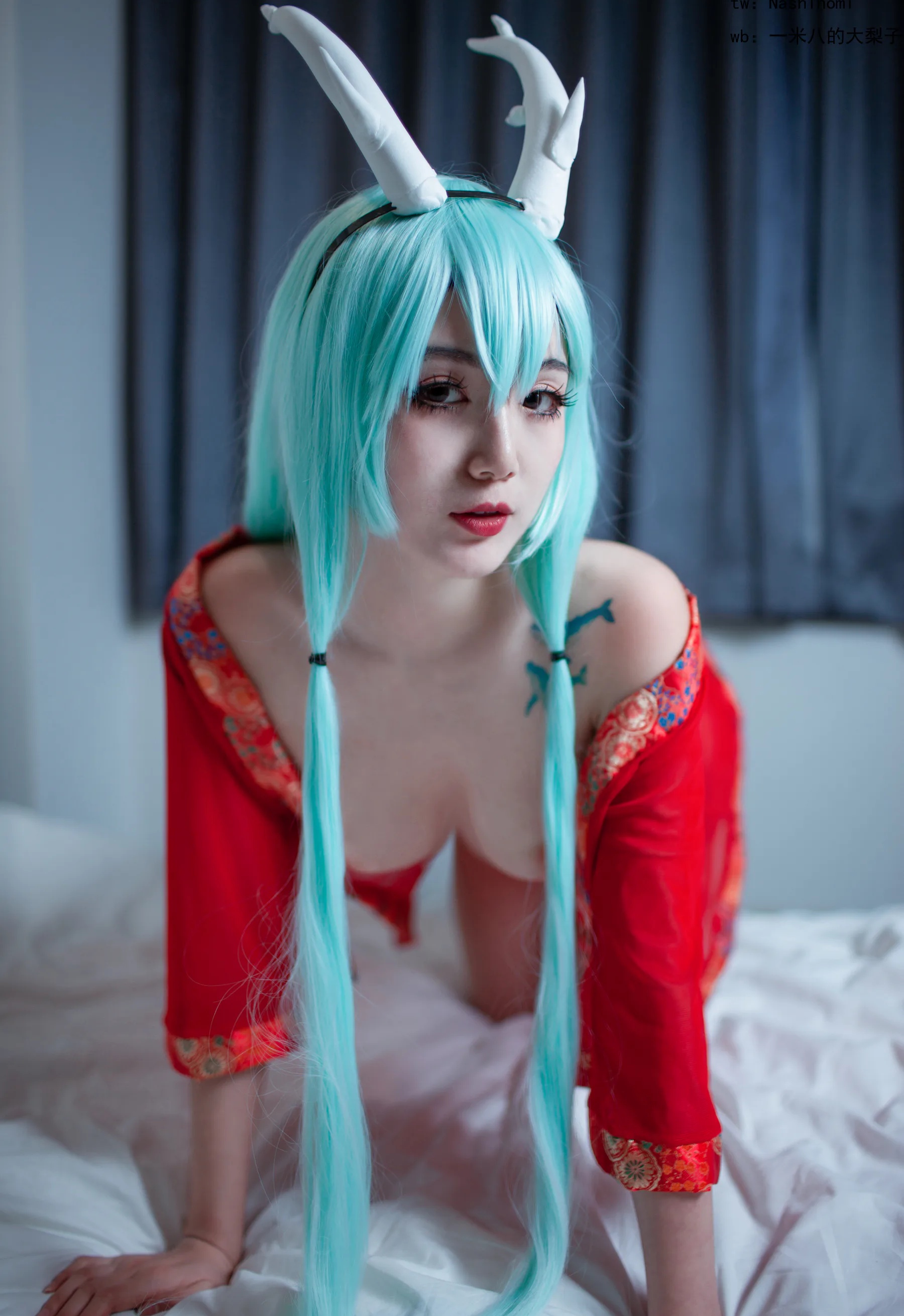 二次元博主_一米八的大梨子_No.006 龙王 主题写真 [14P]Xiuren秀人写真高清美女套图写真下载-看套图看套图