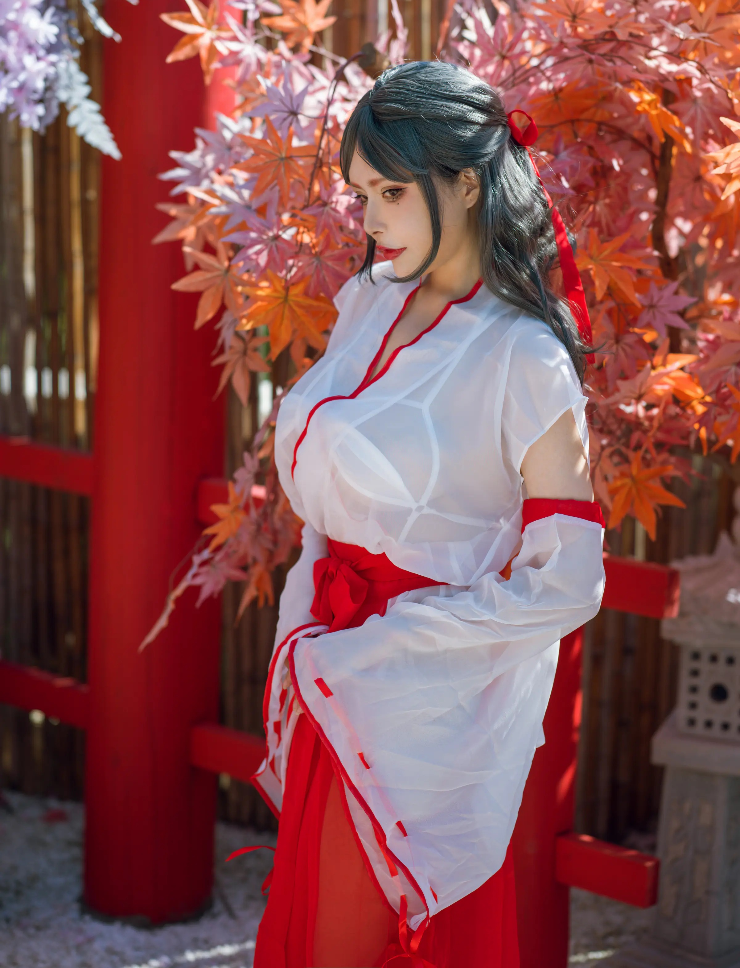 成熟御姐_秋和柯基_No.105 &ndash; 汤池巫女 主题写真 [53P]Xiuren秀人写真高清美女套图写真下载-看套图看套图