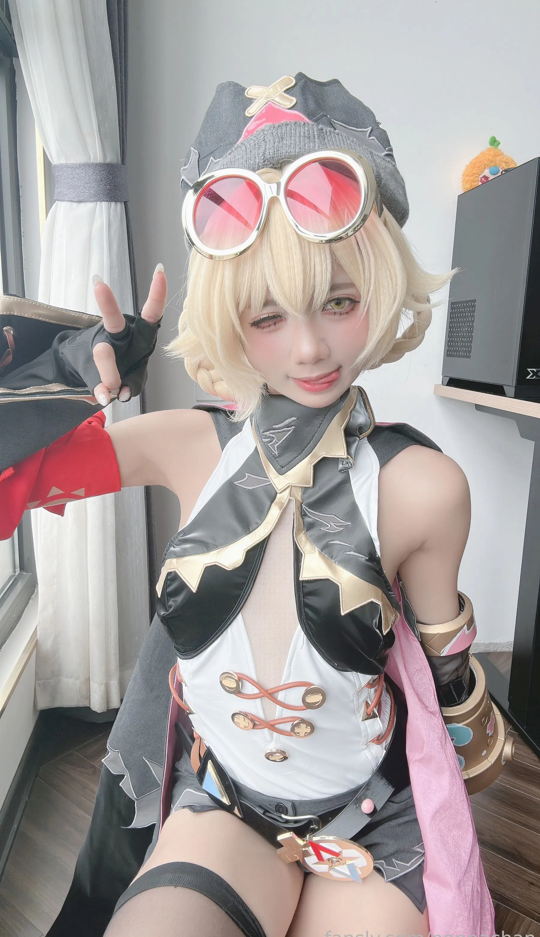 越南Coser美女_PoppaChan_No.134 Jahoda (Genshin Impact) [28P]Xiuren秀人写真高清美女套图写真下载-看套图看套图