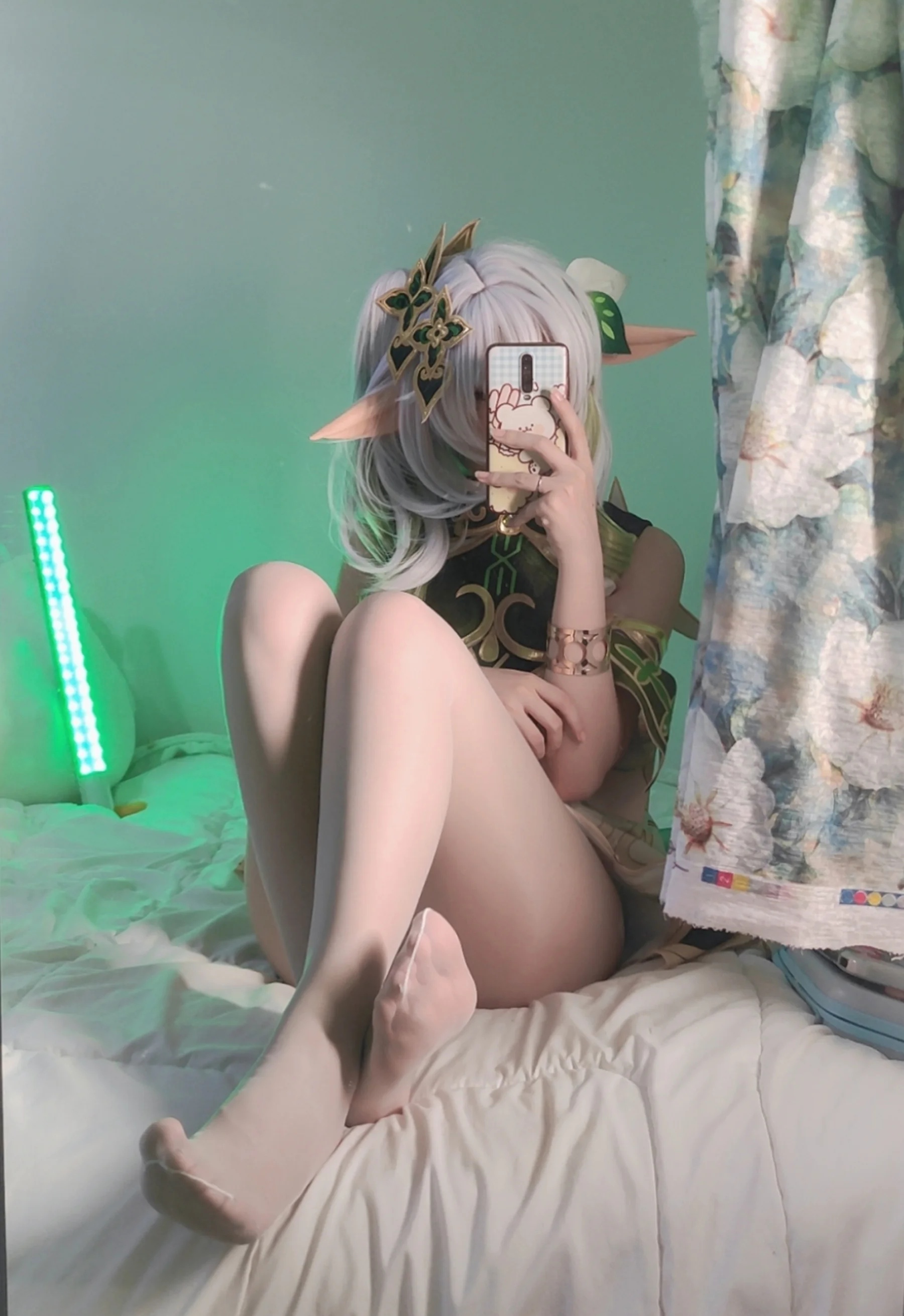Coser美女_洛桑w伊梓_No.007 &ndash; 小草神 主题写真 [29P]-看套图