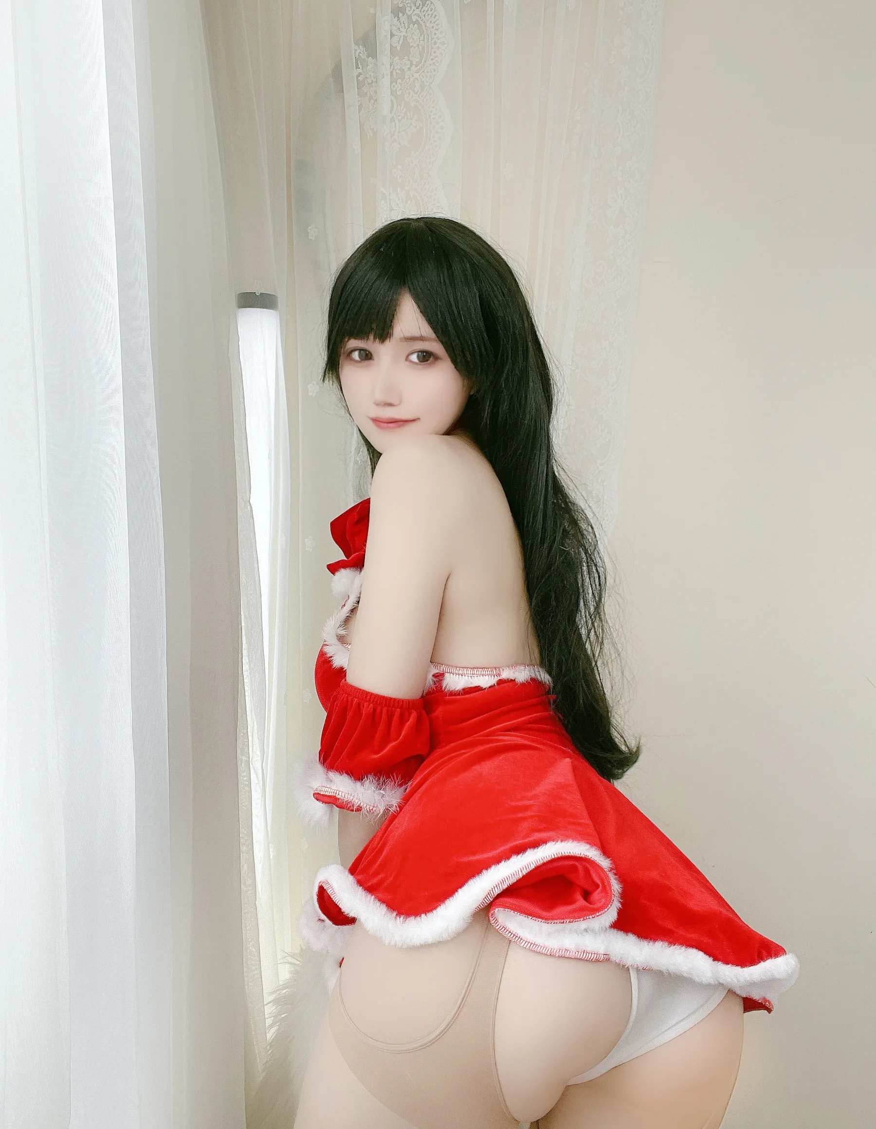 二次元博主_小仓千代w_No.015 红色圣诞礼物裙 主题写真 [23P]Xiuren秀人写真高清美女套图写真下载-看套图看套图