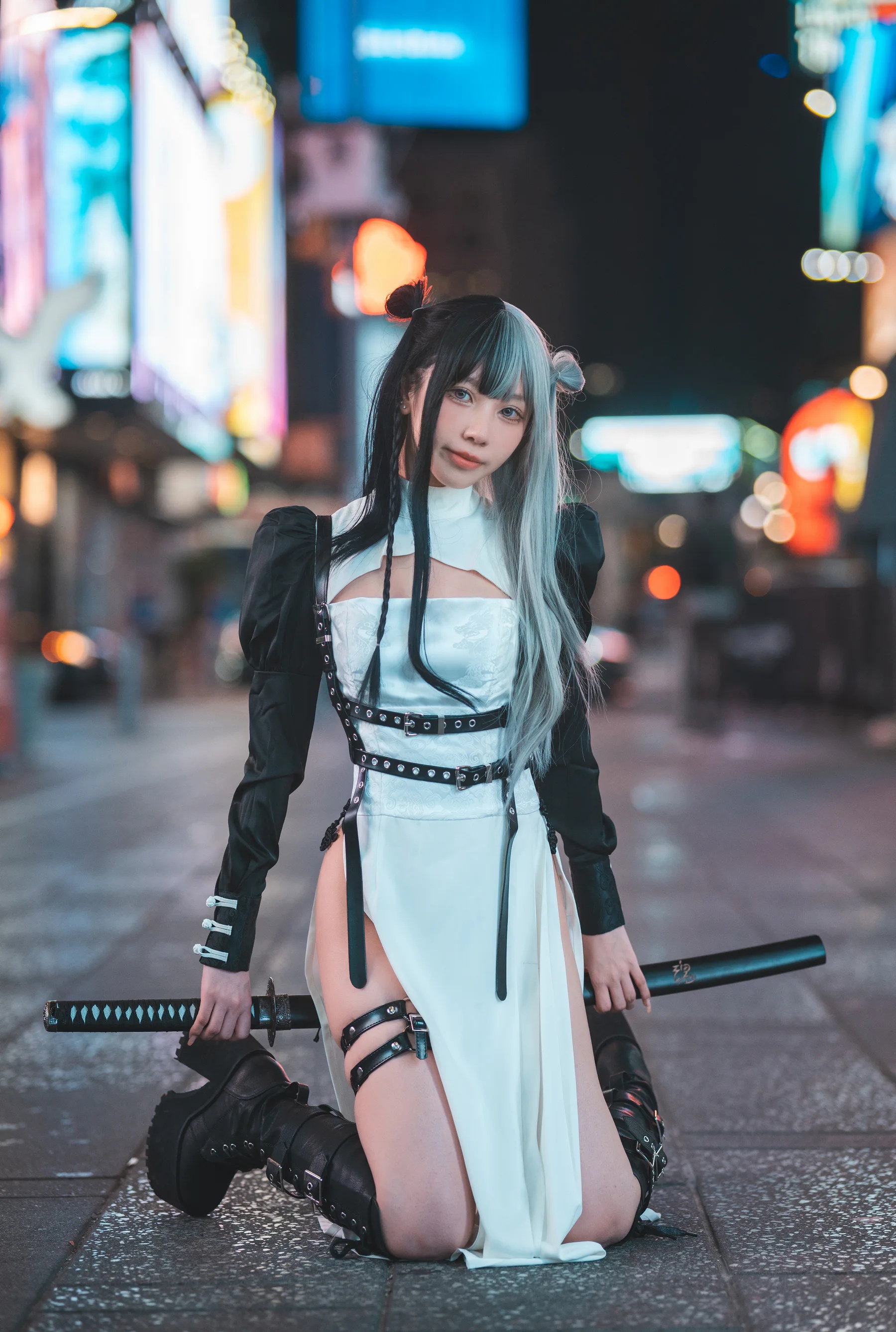 Coser美女_果咩酱w_No.039 &ndash; 中式赛博 主题写真 [13P]-看套图