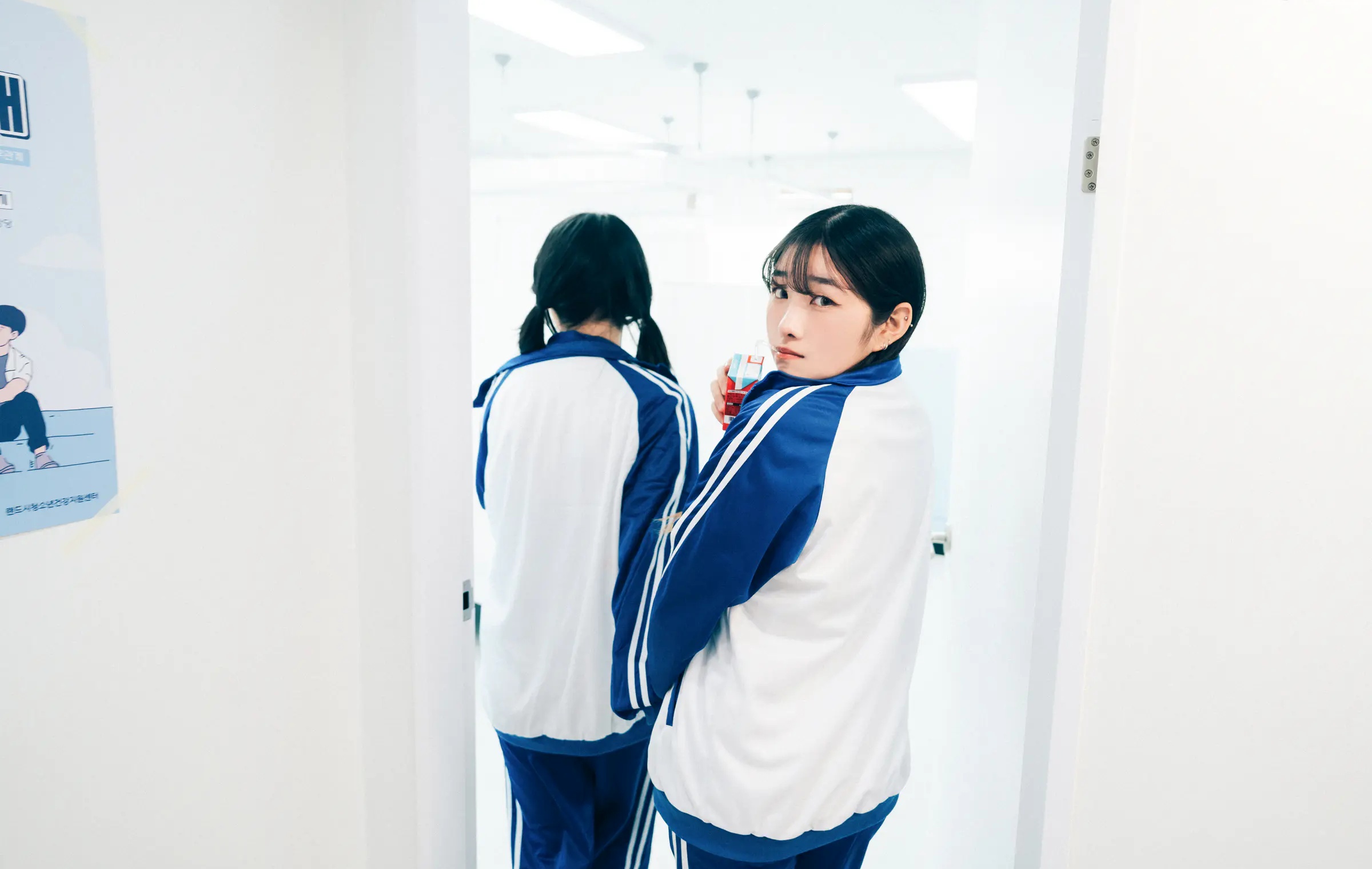 韩国写真机构_Loozy_No.108 &ndash; Sonson (손손) x Zia (지아) Bitch Academy [81P]-看套图
