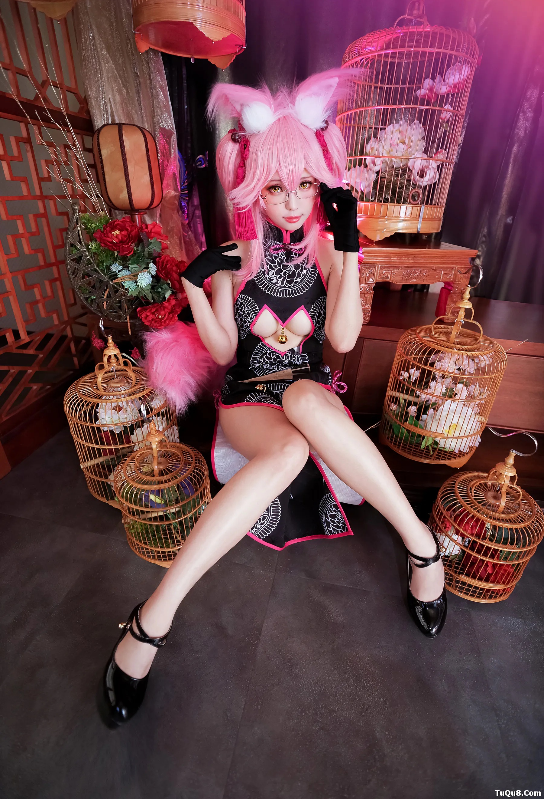 Coser妹子_ElyEE子_No.044 玉藻前-旗袍 主题写真 [33P]Xiuren秀人写真高清美女套图写真下载-看套图看套图