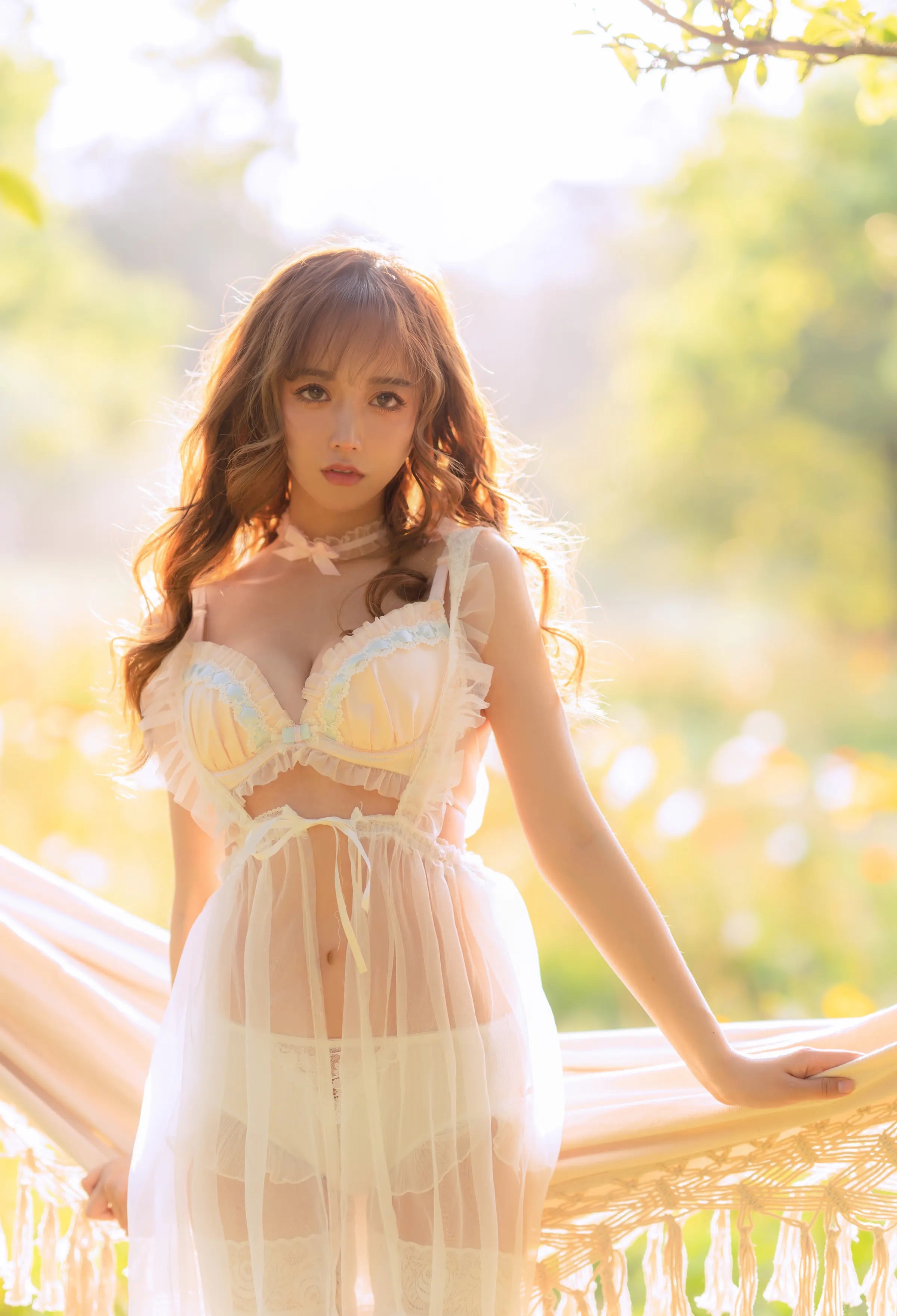 Coser美女_过期米线线喵_No.121 夏日限定 &ndash; 吊床 主题写真 [52P]Xiuren秀人写真高清美女套图写真下载-看套图看套图