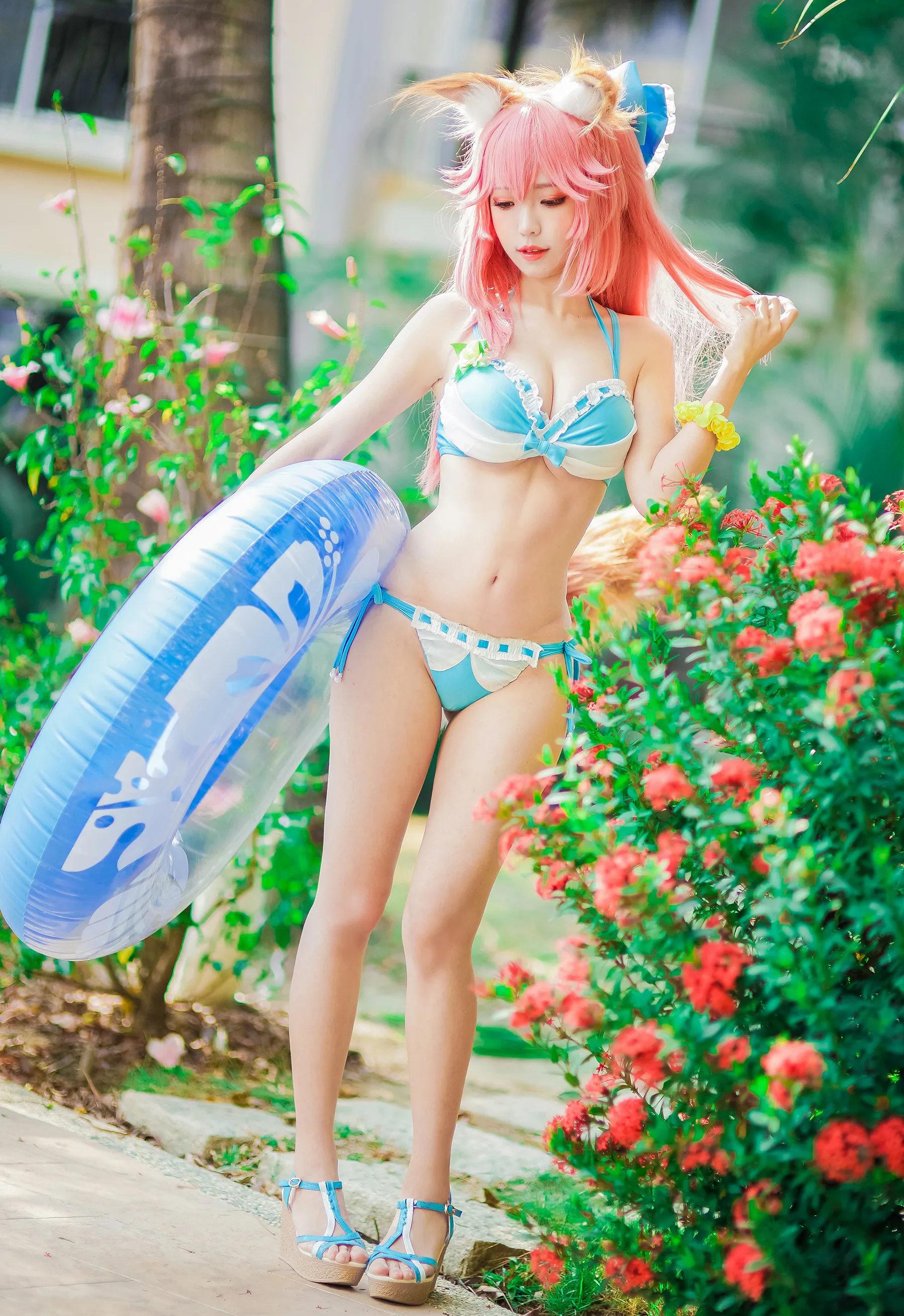Coser妹子_ElyEE子_No.046 玉藻前-泳池 主题写真 [39P]Xiuren秀人写真高清美女套图写真下载-看套图看套图