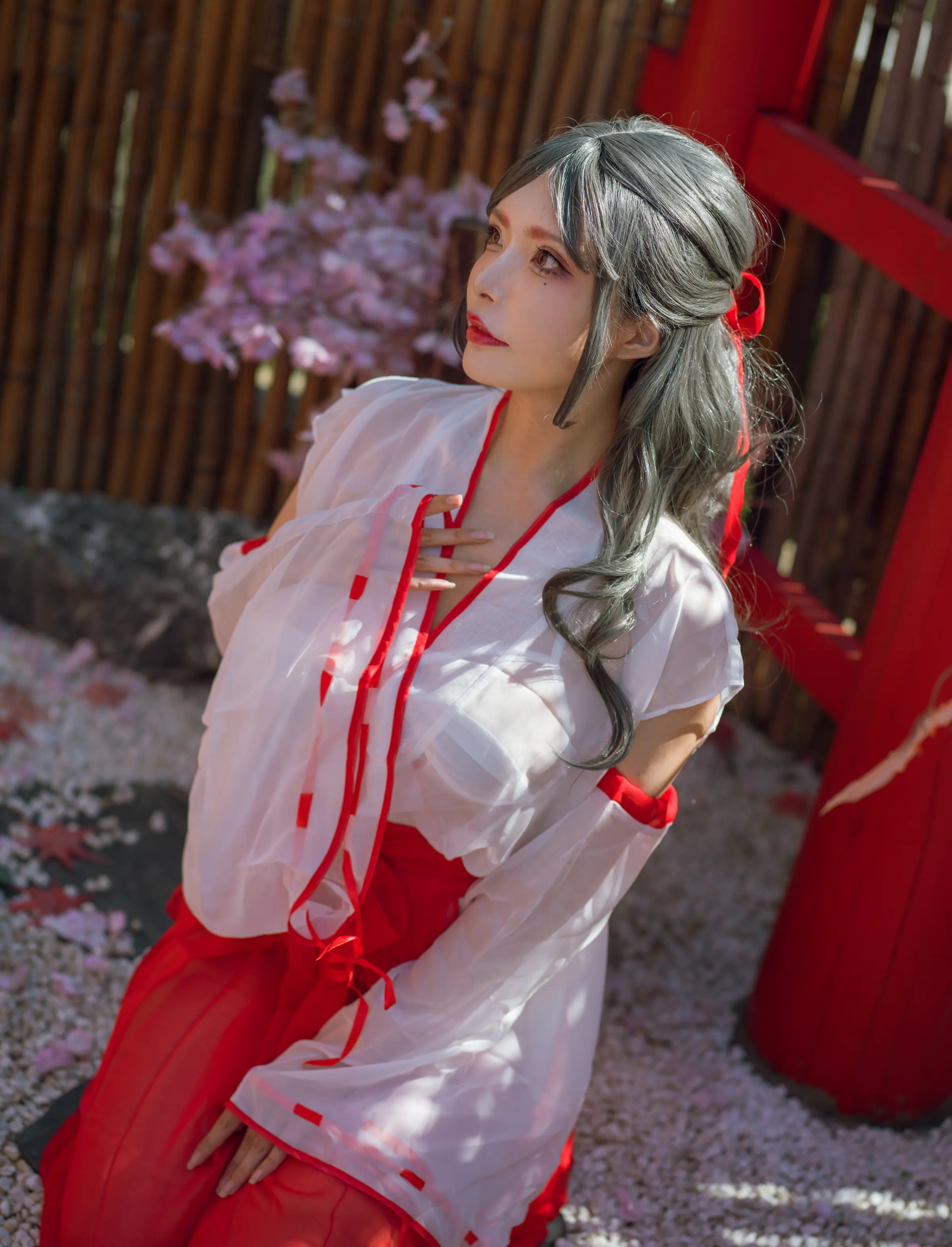 图片[5]Xiuren秀人写真高清美女套图写真下载-看套图成熟御姐_秋和柯基_No.105 &ndash; 汤池巫女 主题写真 [53P]Xiuren秀人写真高清美女套图写真下载-看套图Coser网络美女论坛Xiuren秀人写真高清美女套图写真下载-看套图免费套图Xiuren秀人写真高清美女套图写真下载-看套图看套图
