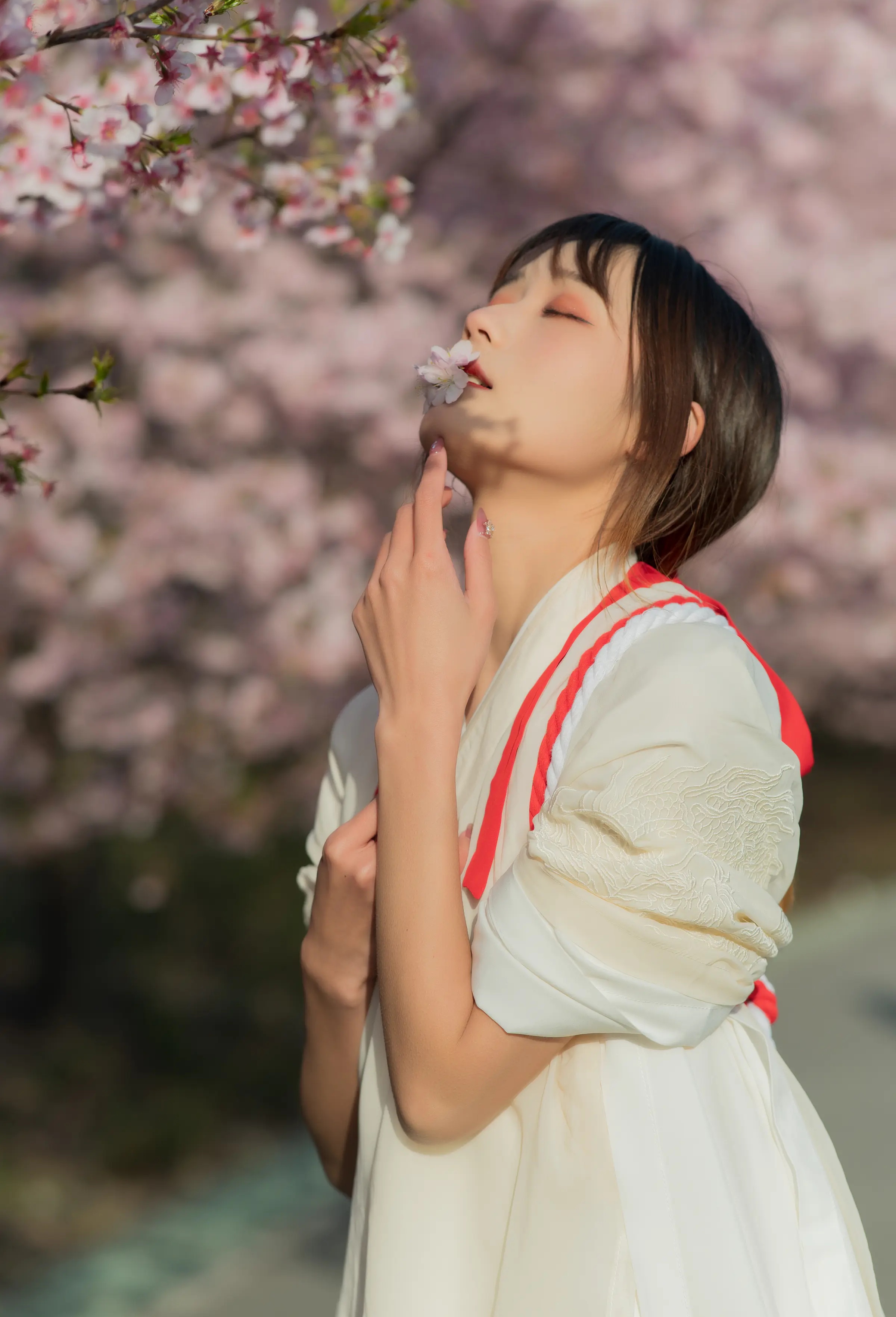 图片[5]Xiuren秀人写真高清美女套图写真下载-看套图颜值博主_兔子Zzz不吃胡萝卜_No.069 &ndash; 樱语 主题写真 [27P]Xiuren秀人写真高清美女套图写真下载-看套图Coser网络美女论坛Xiuren秀人写真高清美女套图写真下载-看套图免费套图Xiuren秀人写真高清美女套图写真下载-看套图看套图