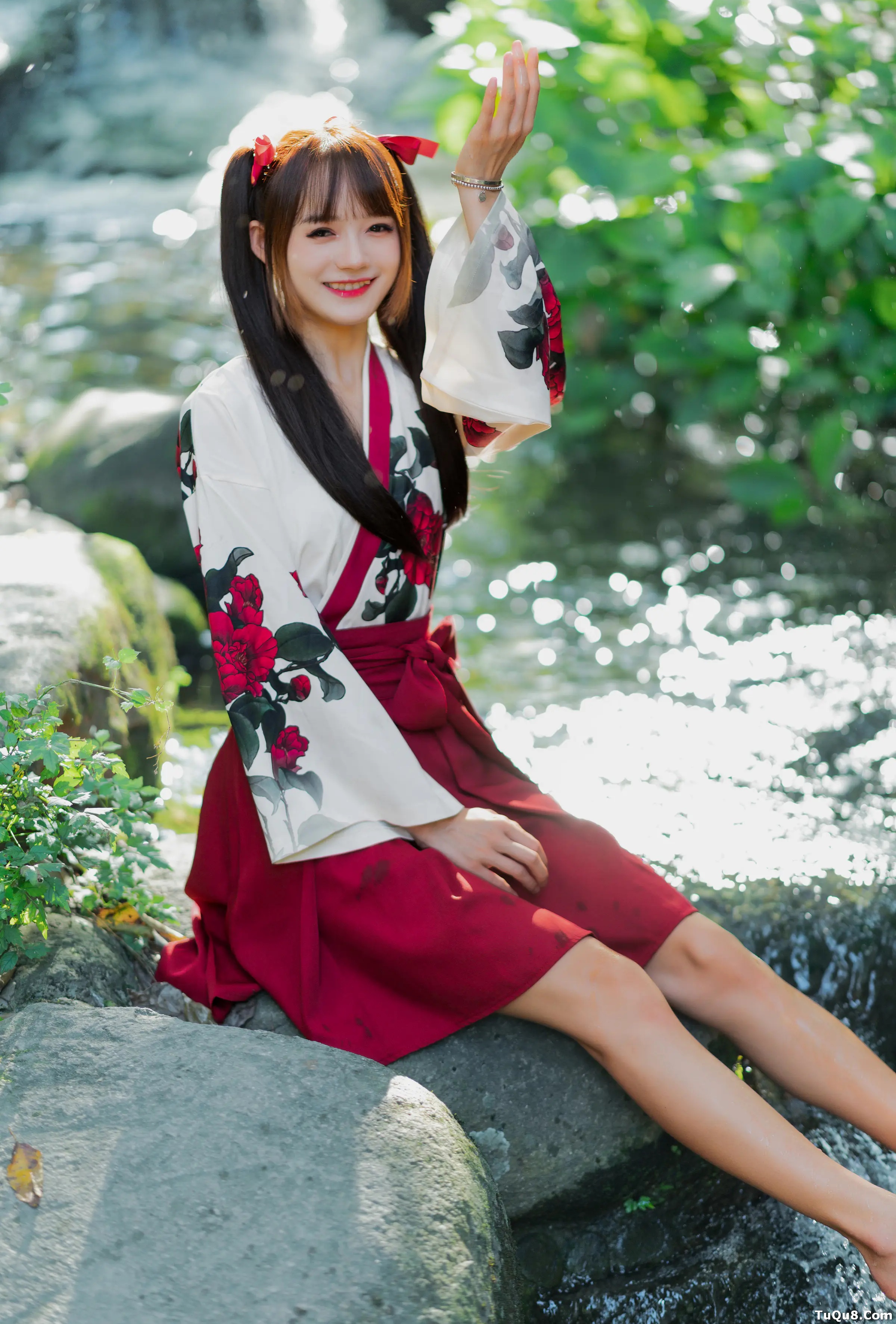 颜值博主_兔子Zzz不吃胡萝卜_No.047 &ndash; 纳凉 主题写真 [35P]Xiuren秀人写真高清美女套图写真下载-看套图看套图