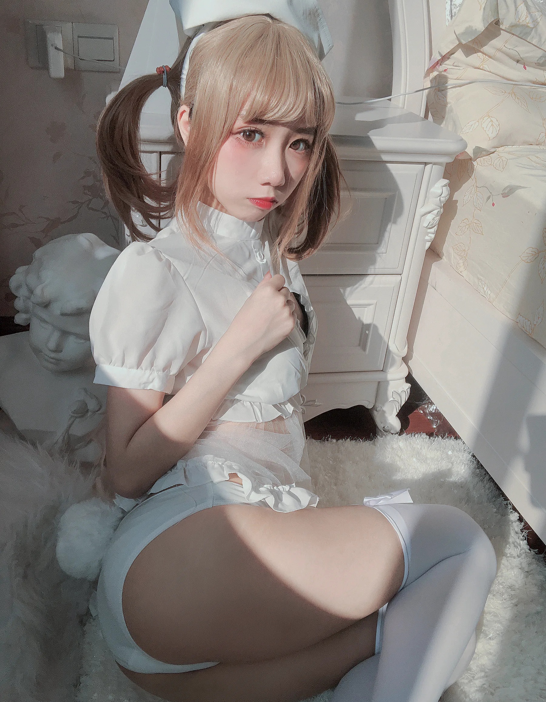 Coser美女_果咩酱w_No.015 &ndash; 兔子护士 主题写真 [12P]Xiuren秀人写真高清美女套图写真下载-看套图看套图