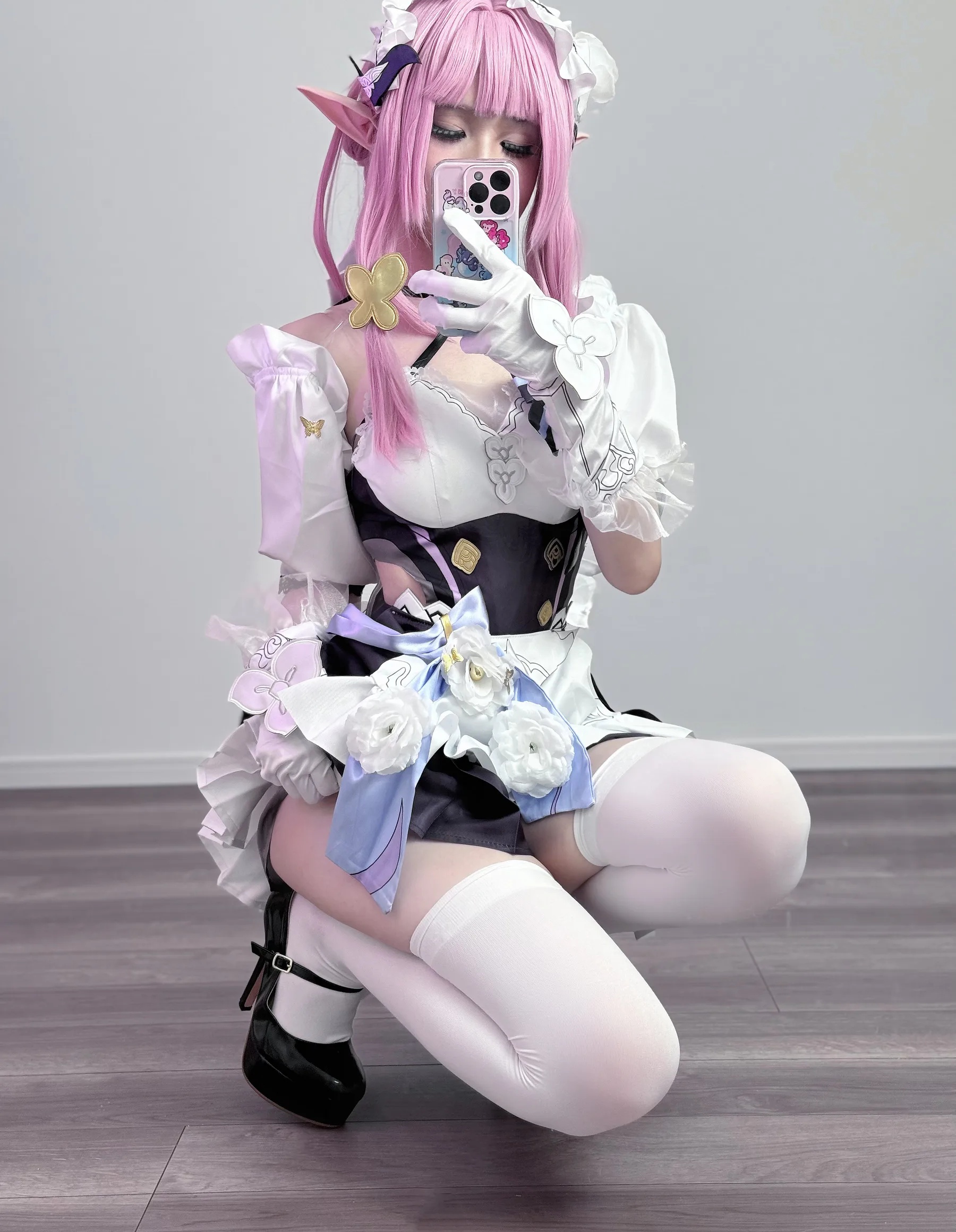 颜值博主_幼愛Youmeko_No.019 &ndash; 崩坏3 爱莉希雅女仆装 [20P]Xiuren秀人写真高清美女套图写真下载-看套图看套图