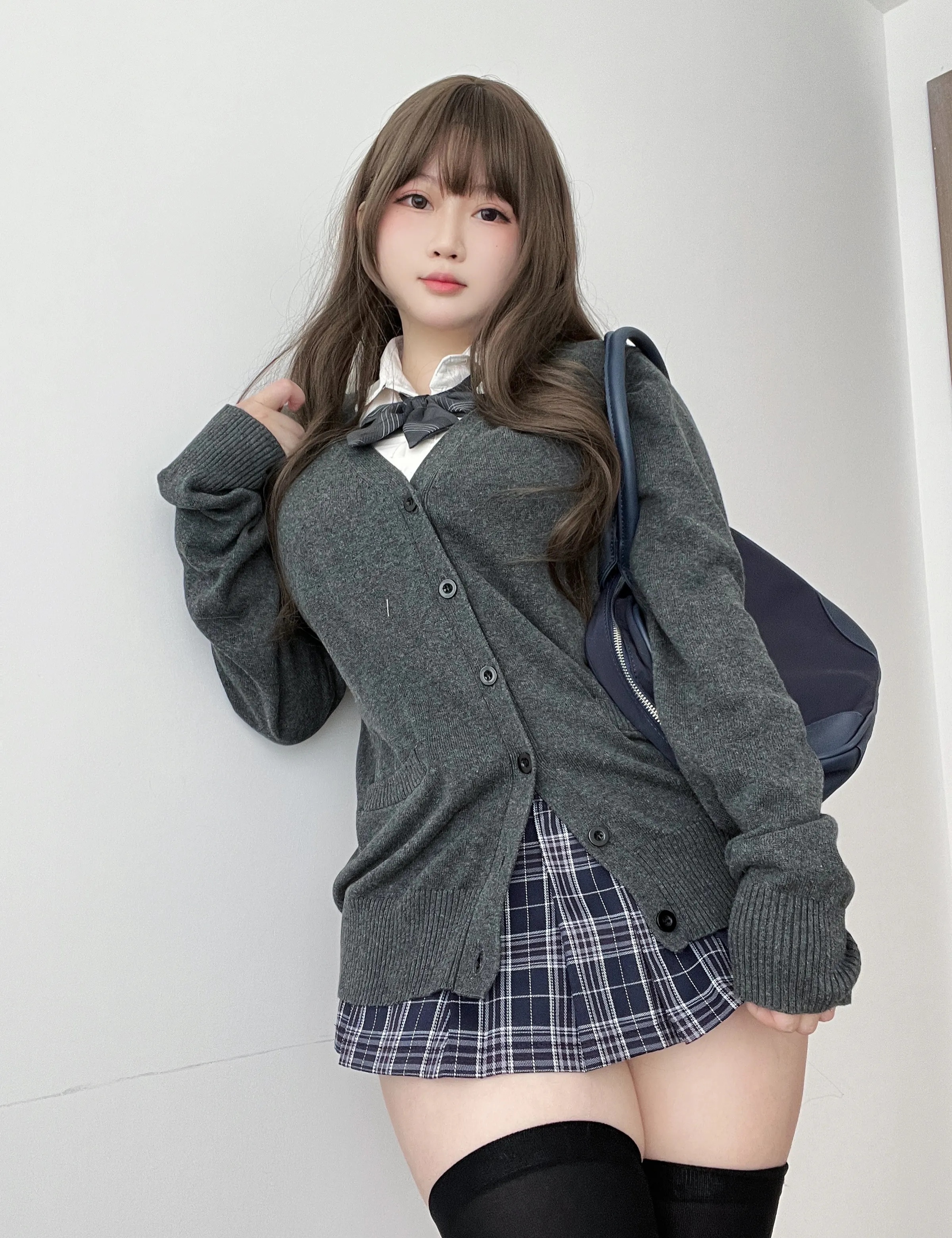 图片[5]-Coser美女_是依酱吖_No.074 学姐的日常 主题写真 [35P]-Coser网络美女论坛-免费套图-看套图