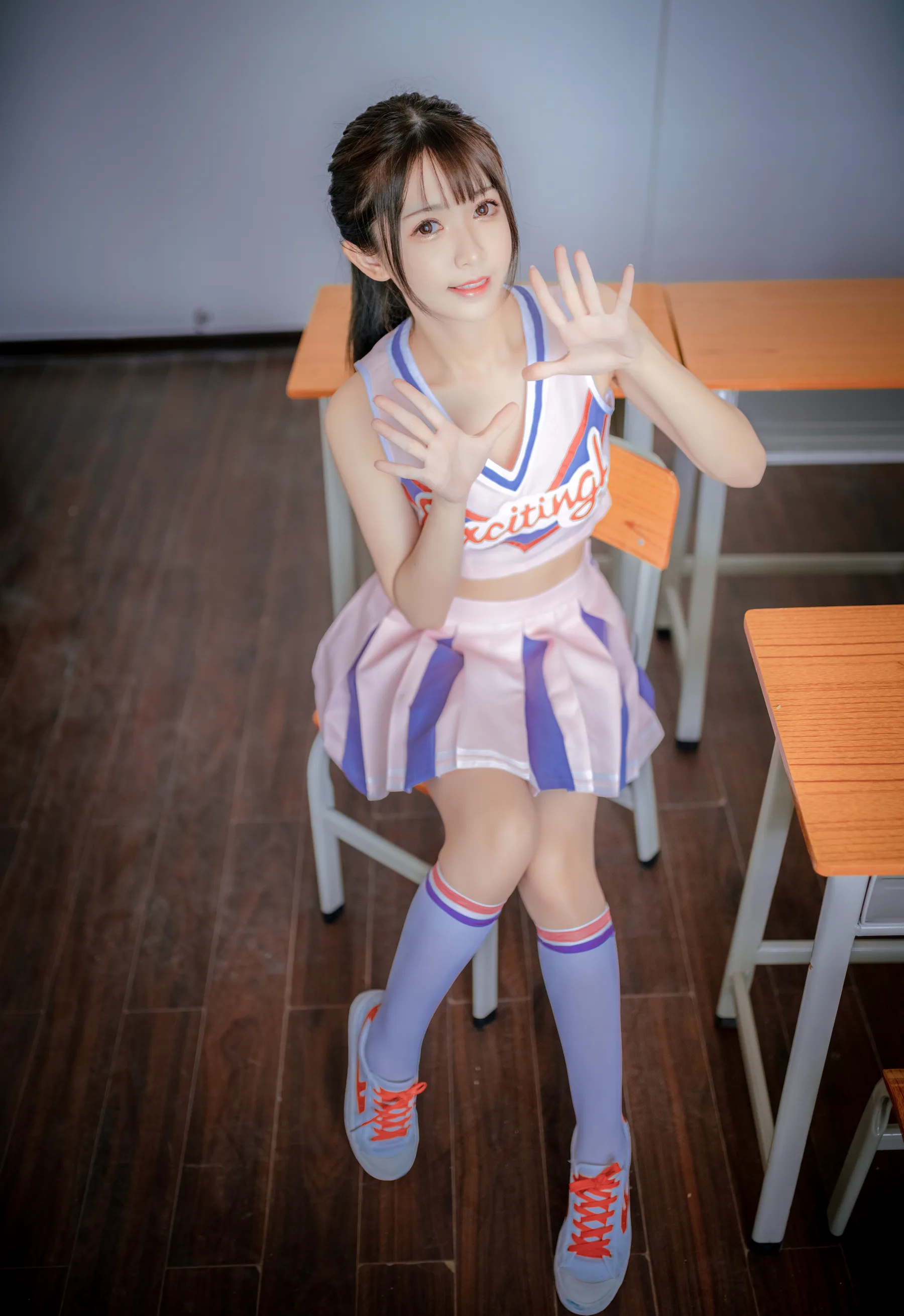 动漫博主_鳗鱼霏儿_No.017 路人女主 主题写真 [56P]Xiuren秀人写真高清美女套图写真下载-看套图看套图