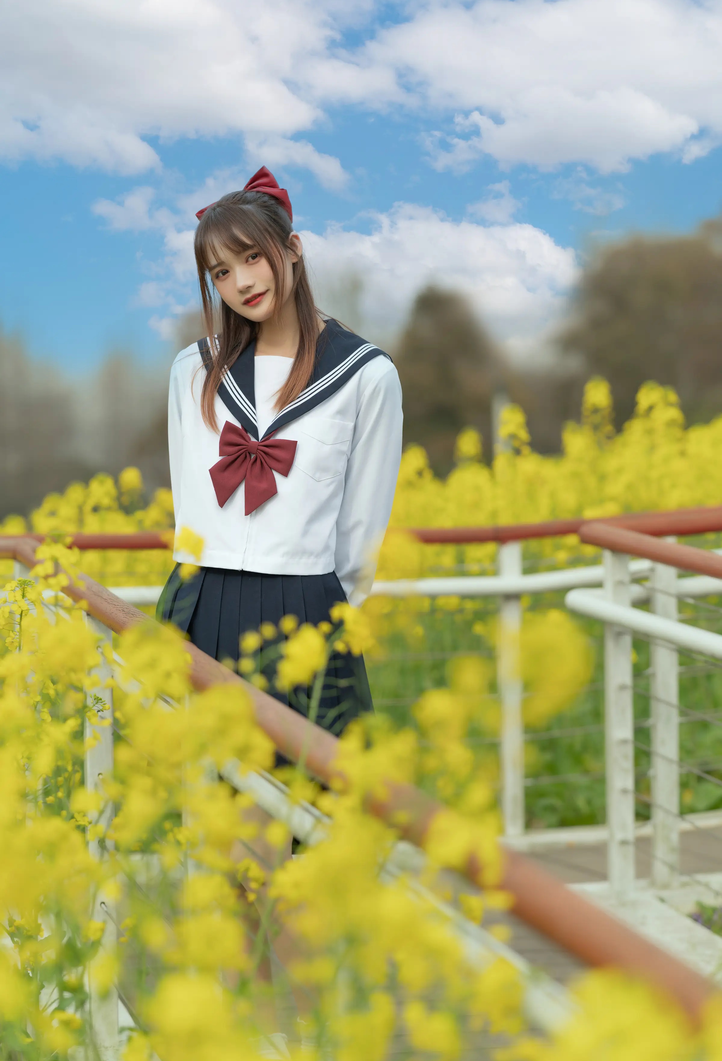 颜值博主_兔子Zzz不吃胡萝卜_No.062 &ndash; 追追风 主题写真 [32P]Xiuren秀人写真高清美女套图写真下载-看套图看套图