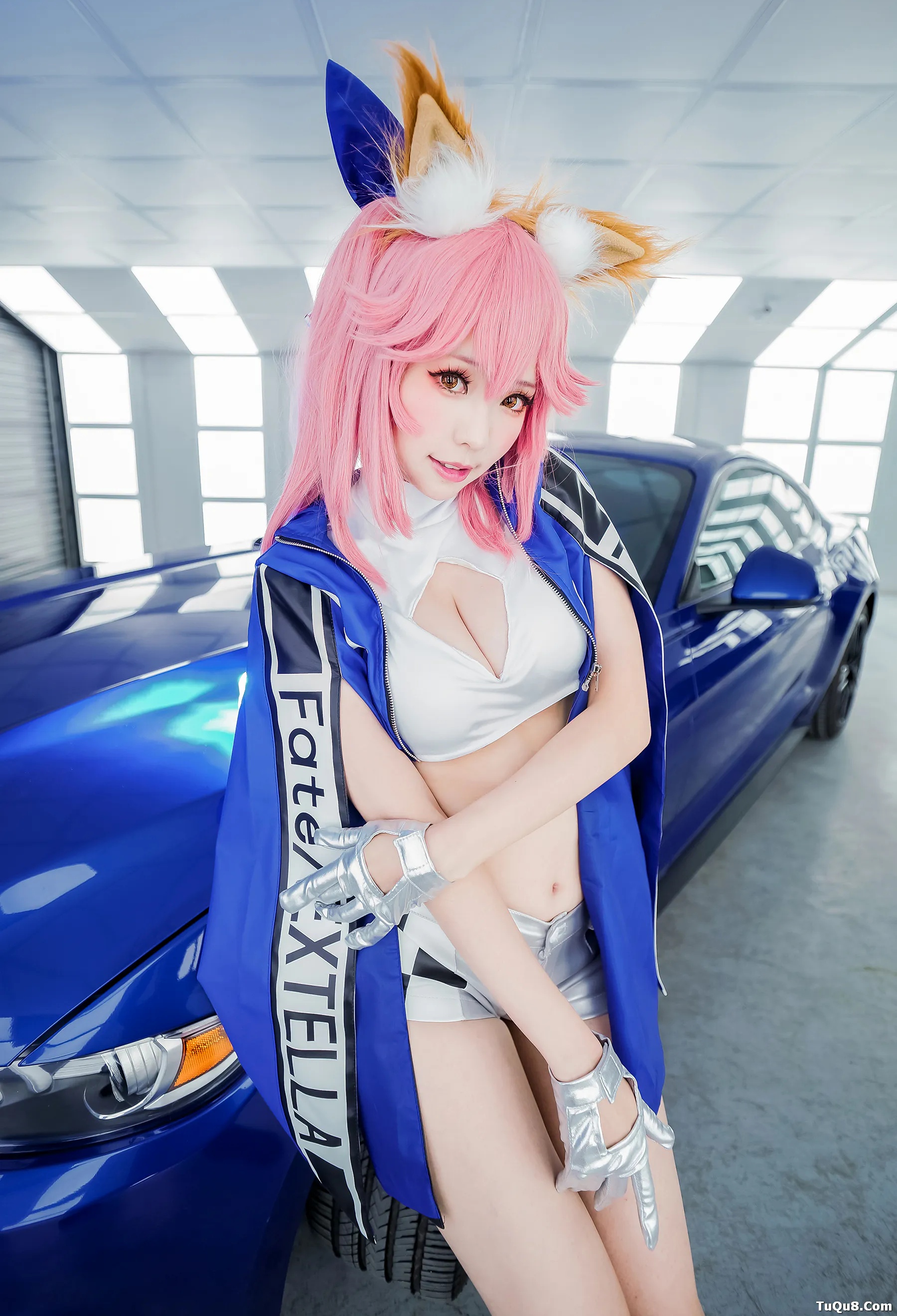 Coser妹子_ElyEE子_No.045 玉藻前-赛车 主题写真 [33P]Xiuren秀人写真高清美女套图写真下载-看套图看套图