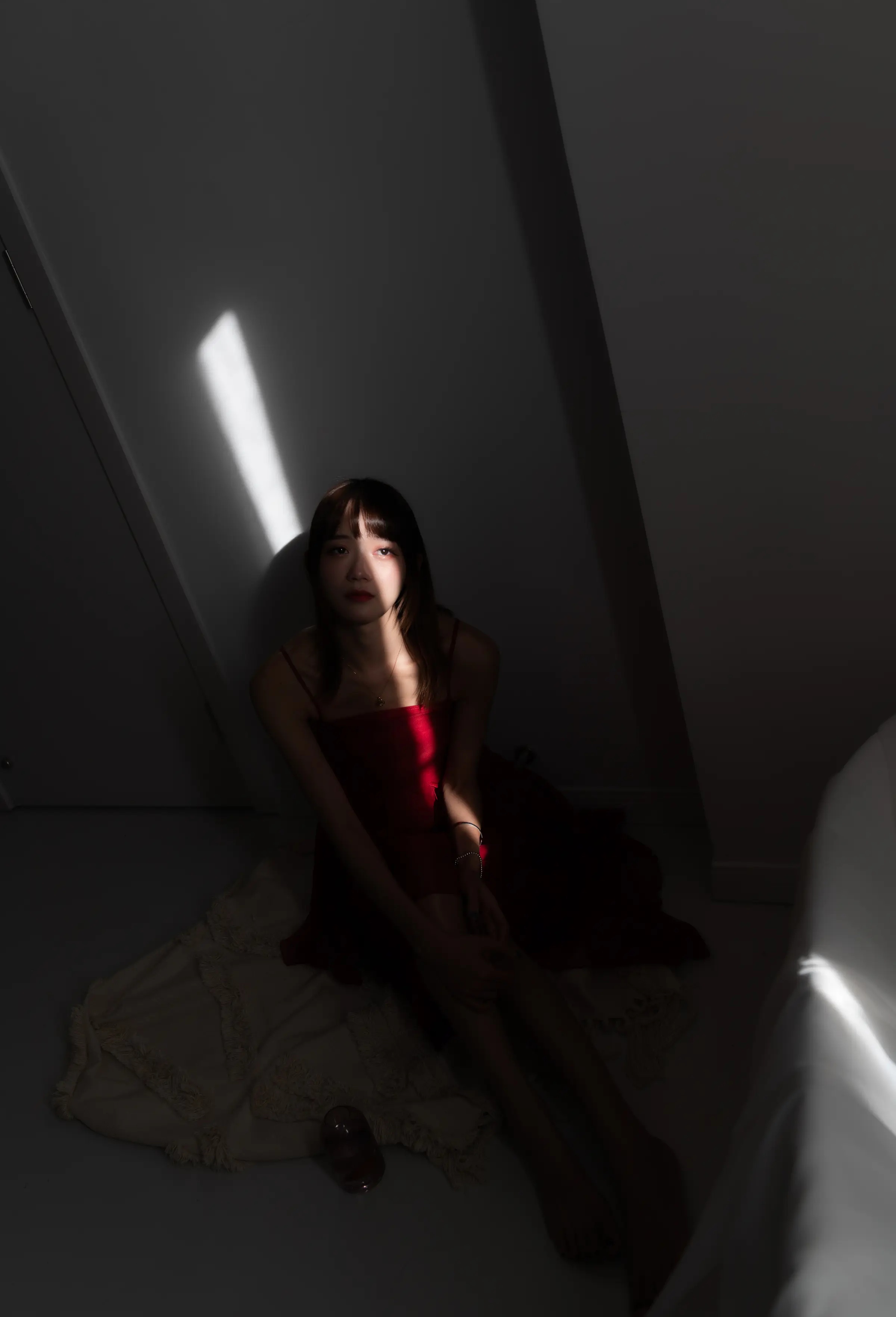 颜值博主_兔子Zzz不吃胡萝卜_No.063 &ndash; 孤独症2 主题写真 [40P]Xiuren秀人写真高清美女套图写真下载-看套图看套图