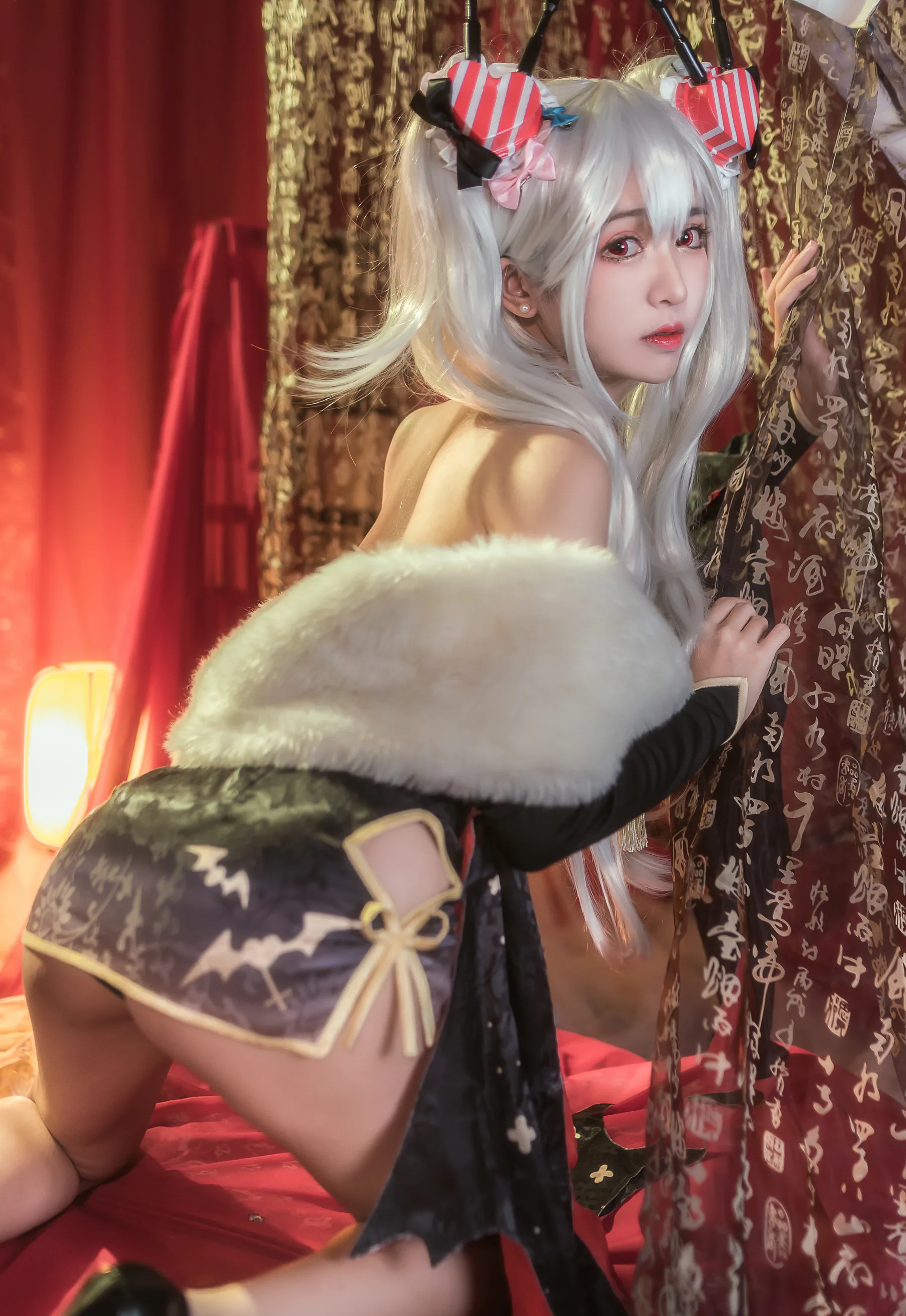 动漫博主_鳗鱼霏儿_No.048 碧蓝华裳 吸血鬼 主题写真 [12P]Xiuren秀人写真高清美女套图写真下载-看套图看套图