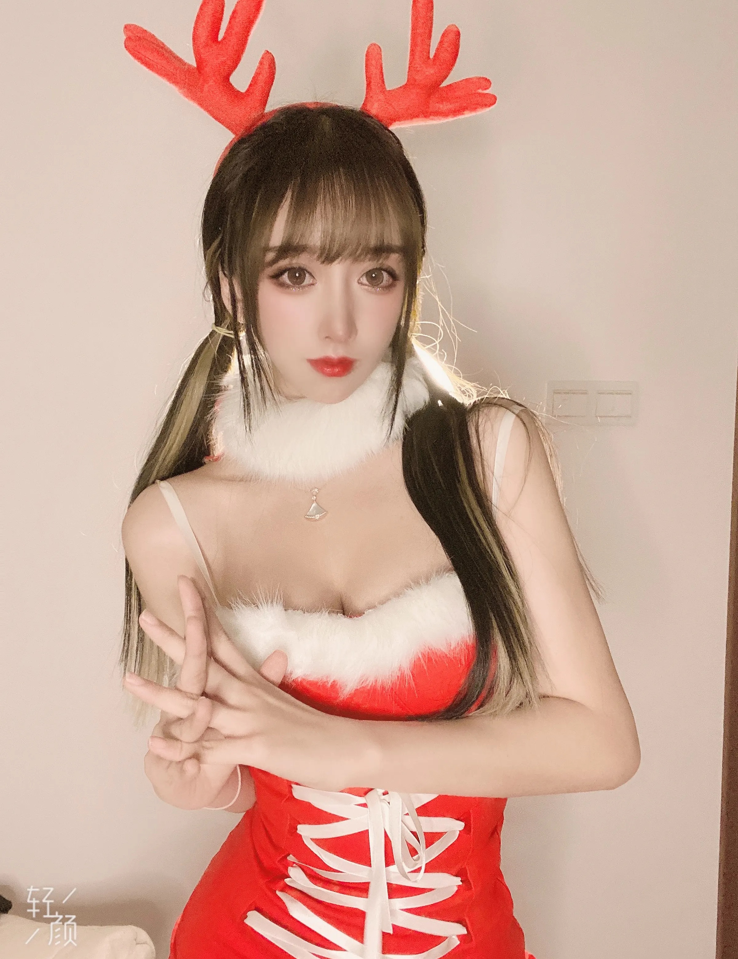 Coser美女_过期米线线喵_No.109 圣诞特辑 主题写真 [39P]Xiuren秀人写真高清美女套图写真下载-看套图看套图