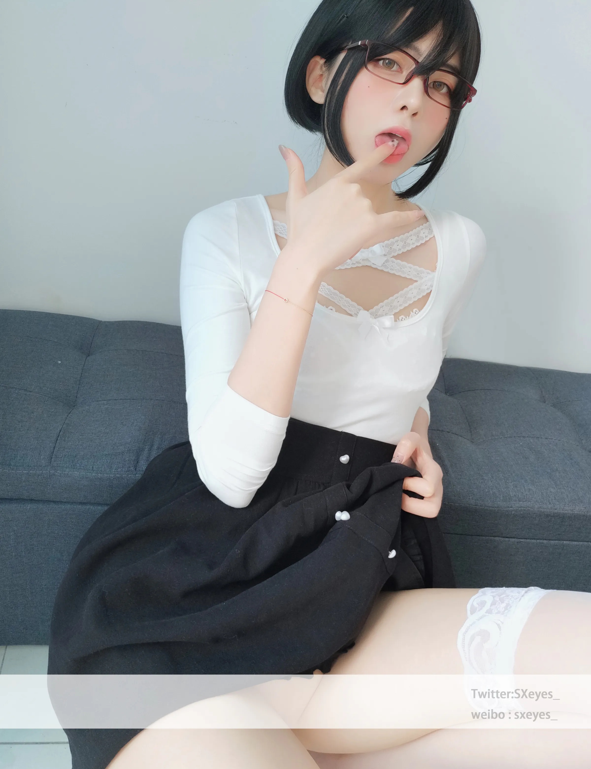 图片[3]Xiuren秀人写真高清美女套图写真下载-看套图Coser美女_眼酱大魔王w_No.036 &ndash; 白蕾丝姐姐 主题写真 [27P]Xiuren秀人写真高清美女套图写真下载-看套图Coser网络美女论坛Xiuren秀人写真高清美女套图写真下载-看套图免费套图Xiuren秀人写真高清美女套图写真下载-看套图看套图